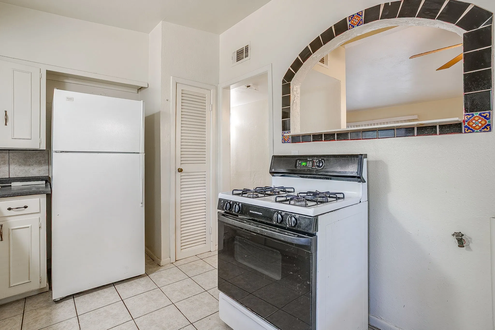Single Family Residence For Sale in Tarrant County , 2904 Cordone Street, Fort Worth, Texas 76133, 3 Bedroom, 2 Bathroom, Garage spaces, 1,260 Sqft, built in 1955, mls#21396009, Real Estate Agent in Fort Worth, Homes For Sale in Tarrant county, Homes For Sale in Fort Worth, Realtor in Fort Worth Texas, Real Estate Brokerage Independent Realty Texas, Luminita Cordes Realtor
