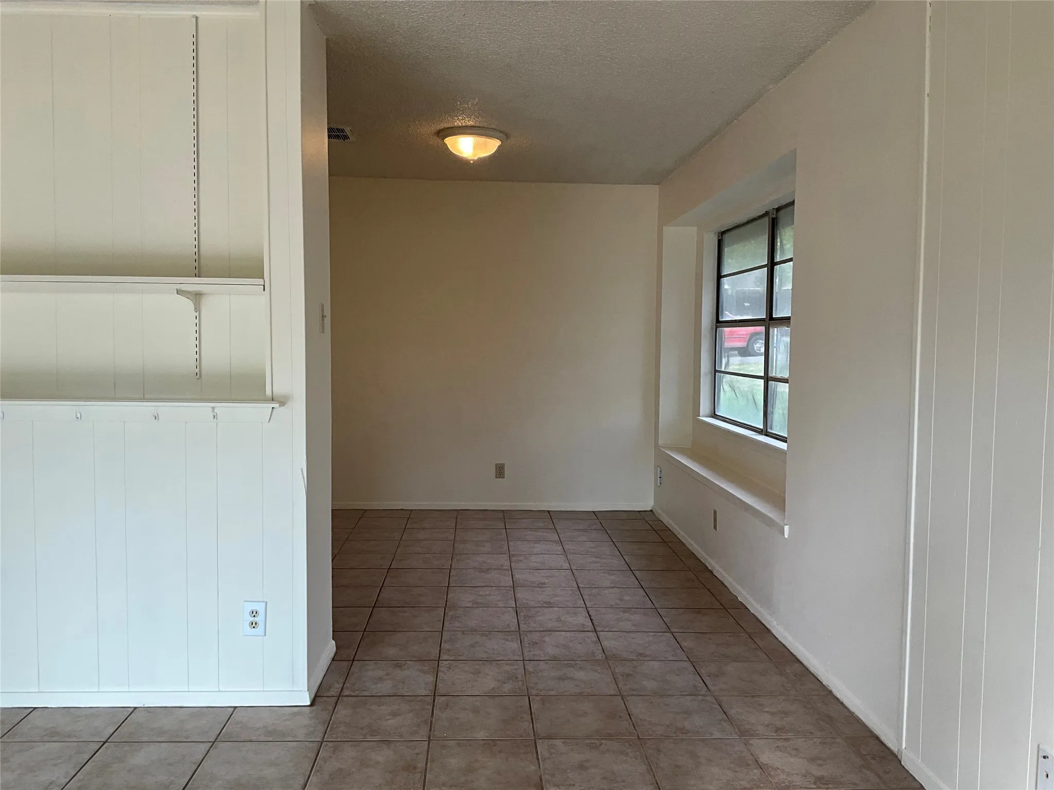 Single Family Residence For Rent in Palo Pinto County , 806 Long Drive, Mineral Wells, Texas 76067, 3 Bedroom, 2 Bathroom, 2 Garage spaces, 1,354 Sqft, built in 1967, mls#21397672, Real Estate Agent in Mineral Wells, Homes For Rent in Palo Pinto county, Homes For Rent in Mineral Wells, Realtor in Mineral Wells Texas, Real Estate Brokerage Independent Realty Texas, Luminita Cordes Realtor
