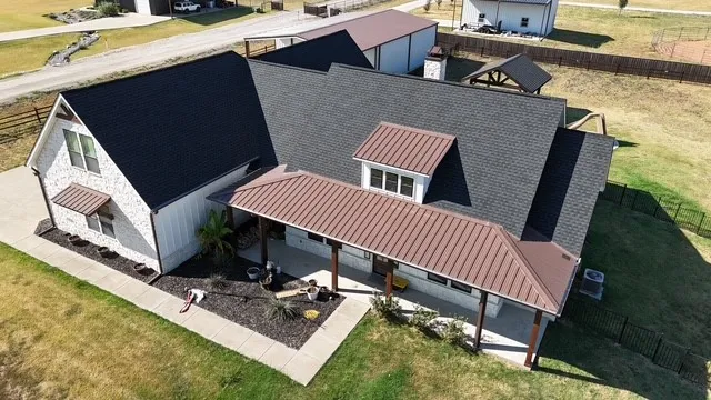 Single Family Residence For Sale in Grayson County , 341 George Road, Howe, Texas 75459, 4 Bedroom, 5 Bathroom, 3 Garage spaces, 3,372 Sqft, built in 2020, mls#21381397, Real Estate Agent in Howe, Homes For Sale in Grayson county, Homes For Sale in Howe, Realtor in Howe Texas, Real Estate Brokerage Independent Realty Texas, Luminita Cordes Realtor