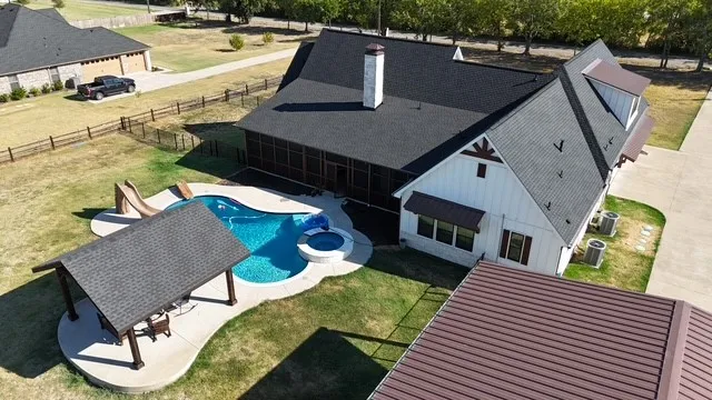 Single Family Residence For Sale in Grayson County , 341 George Road, Howe, Texas 75459, 4 Bedroom, 5 Bathroom, 3 Garage spaces, 3,372 Sqft, built in 2020, mls#21381397, Real Estate Agent in Howe, Homes For Sale in Grayson county, Homes For Sale in Howe, Realtor in Howe Texas, Real Estate Brokerage Independent Realty Texas, Luminita Cordes Realtor