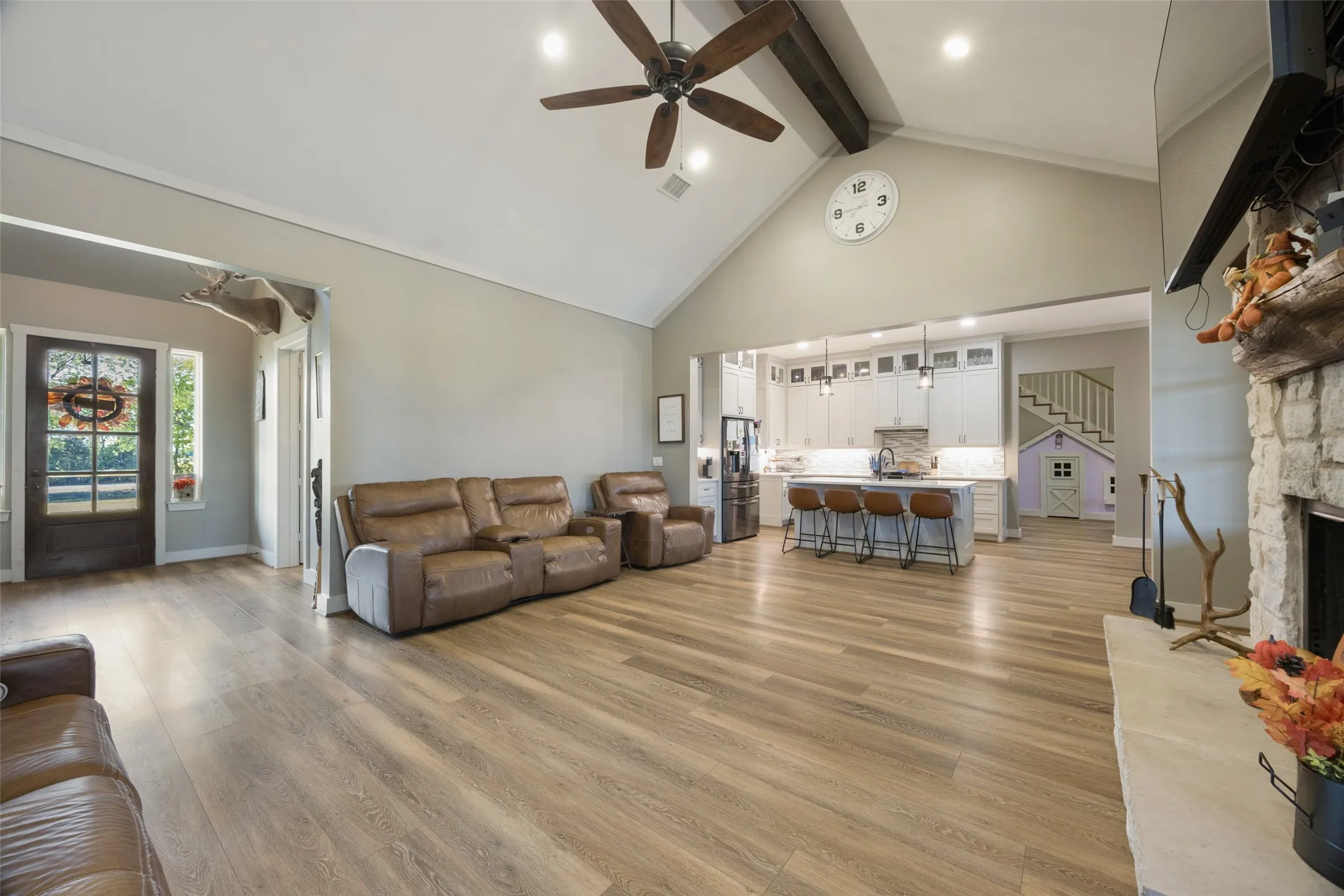Single Family Residence For Sale in Grayson County , 341 George Road, Howe, Texas 75459, 4 Bedroom, 5 Bathroom, 3 Garage spaces, 3,372 Sqft, built in 2020, mls#21381397, Real Estate Agent in Howe, Homes For Sale in Grayson county, Homes For Sale in Howe, Realtor in Howe Texas, Real Estate Brokerage Independent Realty Texas, Luminita Cordes Realtor