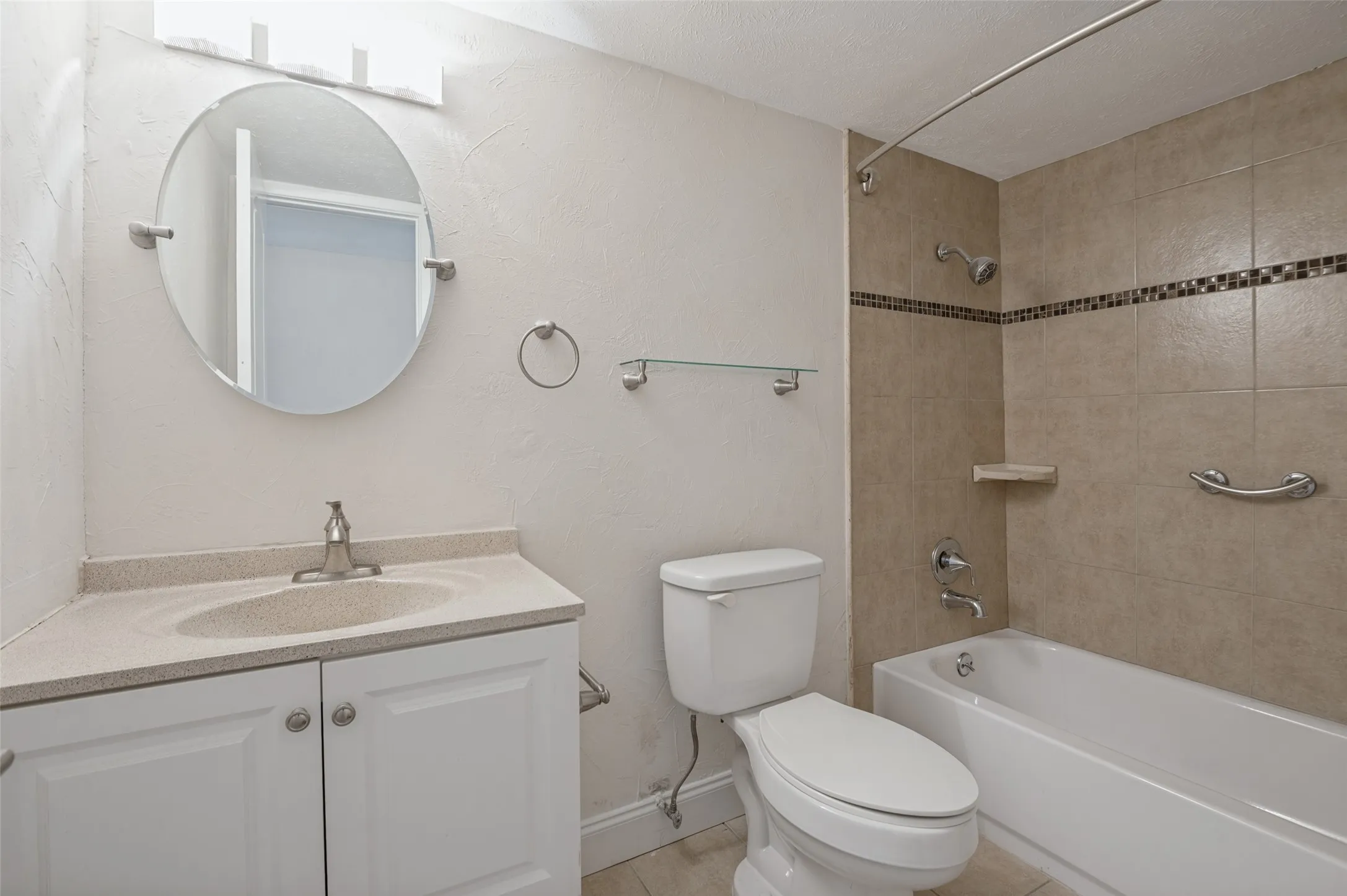 Single Family Residence For Sale in Denton County , 5221 Alpha Drive, The Colony, Texas 75056, 3 Bedroom, 2 Bathroom, 2 Garage spaces, 1,488 Sqft, built in 1974, mls#21397605, Real Estate Agent in The Colony, Homes For Sale in Denton county, Homes For Sale in The Colony, Realtor in The Colony Texas, Real Estate Brokerage Independent Realty Texas, Luminita Cordes Realtor