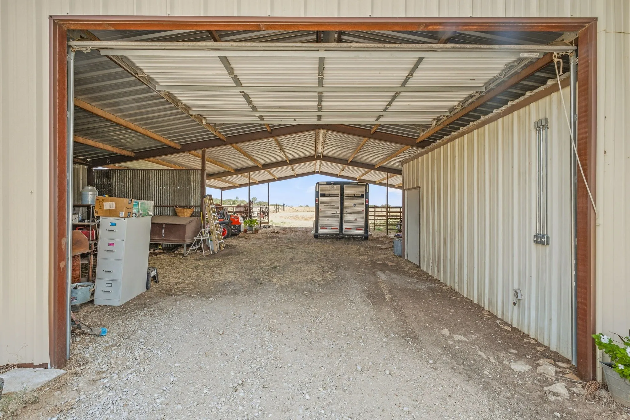 Farm For Sale in Erath County , 12592 N US Highway 377, Stephenville, Texas 76401, 3 Bedroom, 3 Bathroom, 2 Garage spaces, 2,237 Sqft, built in 1973, mls#21397460, Real Estate Agent in Stephenville, Homes For Sale in Erath county, Homes For Sale in Stephenville, Realtor in Stephenville Texas, Real Estate Brokerage Independent Realty Texas, Luminita Cordes Realtor