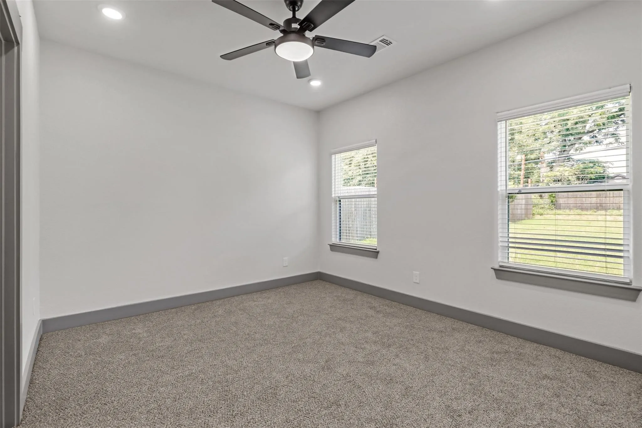 Single Family Residence For Rent in Grayson County , 405 W Hull Street, Denison, Texas 75020, 3 Bedroom, 2 Bathroom, 2 Garage spaces, 1,344 Sqft, built in 2024, mls#21397704, Real Estate Agent in Denison, Homes For Rent in Grayson county, Homes For Rent in Denison, Realtor in Denison Texas, Real Estate Brokerage Independent Realty Texas, Luminita Cordes Realtor