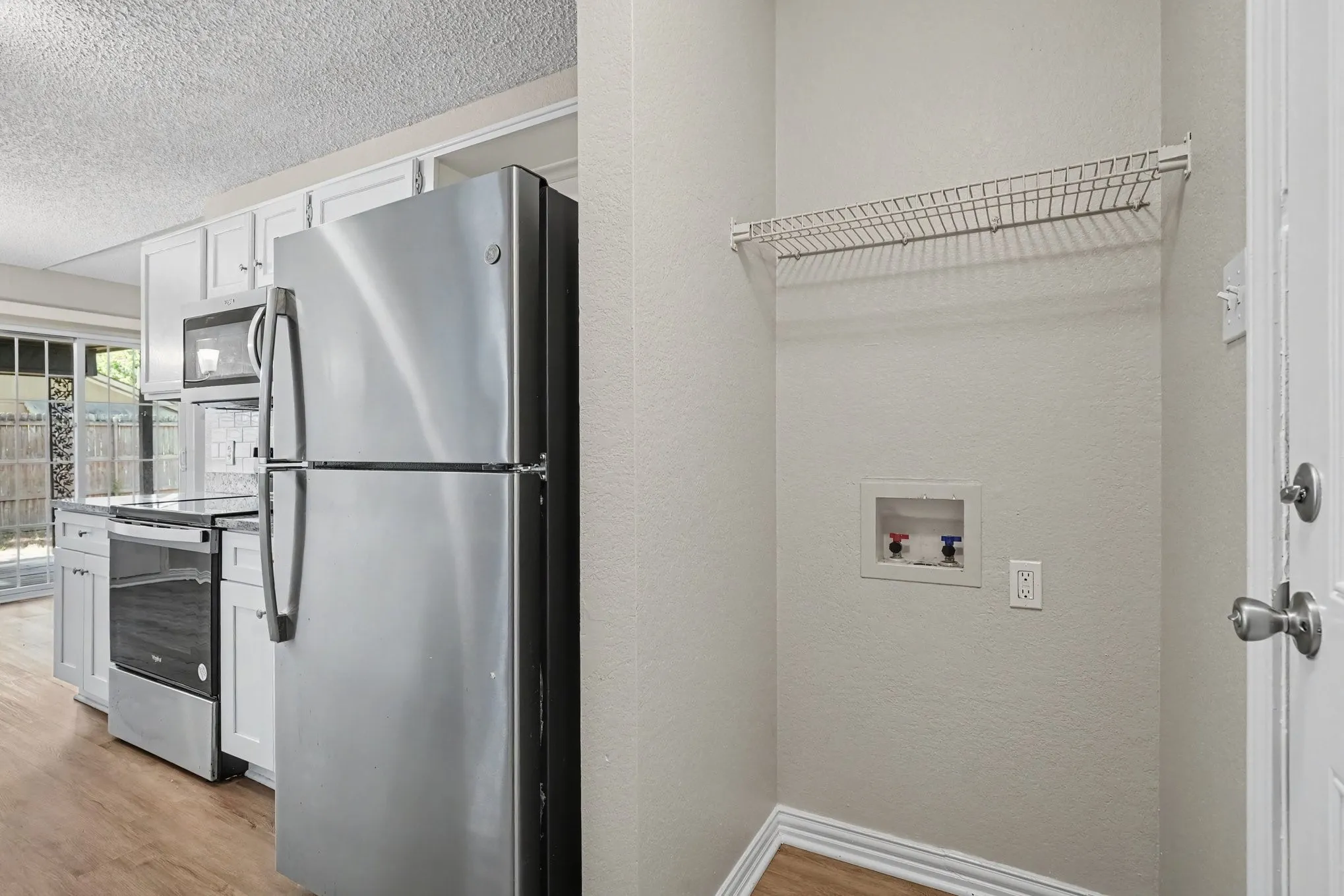 Single Family Residence For Sale in Tarrant County , 7500 Little Rock Lane, Fort Worth, Texas 76120, 3 Bedroom, 2 Bathroom, 2 Garage spaces, 1,230 Sqft, built in 1986, mls#21392665, Real Estate Agent in Fort Worth, Homes For Sale in Tarrant county, Homes For Sale in Fort Worth, Realtor in Fort Worth Texas, Real Estate Brokerage Independent Realty Texas, Luminita Cordes Realtor