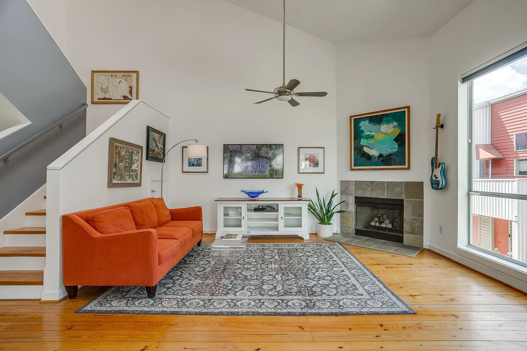 Townhouse For Sale in Dallas County , 1429 Caddo Street G, Dallas, Texas 75204, 2 Bedroom, 2 Bathroom, 2 Garage spaces, 1,808 Sqft, built in 2004, mls#21397087, Real Estate Agent in Dallas, Homes For Sale in Dallas county, Homes For Sale in Dallas, Realtor in Dallas Texas, Real Estate Brokerage Independent Realty Texas, Luminita Cordes Realtor