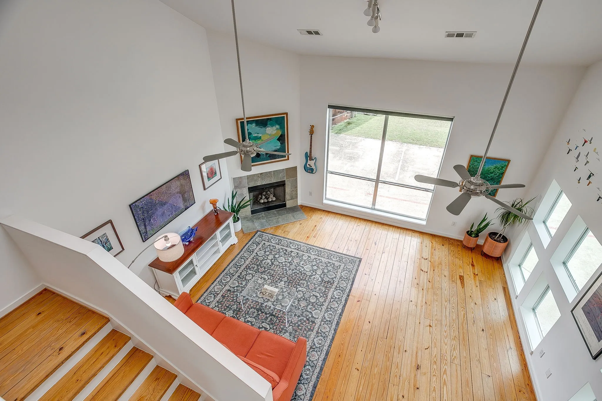 Townhouse For Sale in Dallas County , 1429 Caddo Street G, Dallas, Texas 75204, 2 Bedroom, 2 Bathroom, 2 Garage spaces, 1,808 Sqft, built in 2004, mls#21397087, Real Estate Agent in Dallas, Homes For Sale in Dallas county, Homes For Sale in Dallas, Realtor in Dallas Texas, Real Estate Brokerage Independent Realty Texas, Luminita Cordes Realtor