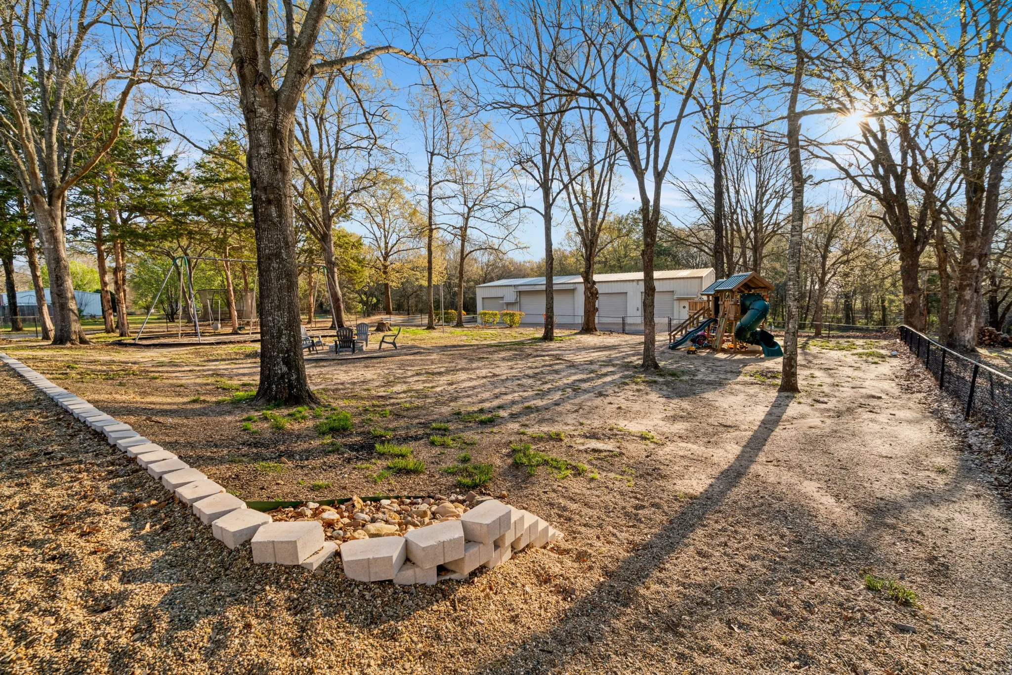 Single Family Residence For Sale in Lamar County , 390 Timber Lakes Drive, Powderly, Texas 75473, 4 Bedroom, 4 Bathroom, 2 Garage spaces, 4,802 Sqft, built in 1993, mls#21397717, Real Estate Agent in Powderly, Homes For Sale in Lamar county, Homes For Sale in Powderly, Realtor in Powderly Texas, Real Estate Brokerage Independent Realty Texas, Luminita Cordes Realtor