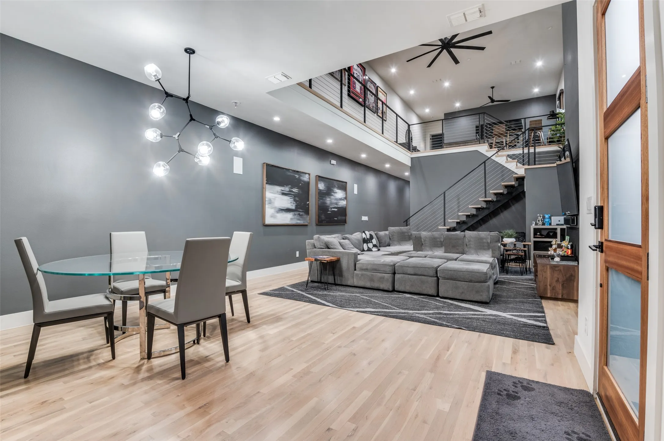 Single Family Residence For Sale in Dallas County , 5441 Melrose Avenue, Dallas, Texas 75206, 3 Bedroom, 3 Bathroom, 2 Garage spaces, 3,343 Sqft, built in 2019, mls#21396339, Real Estate Agent in Dallas, Homes For Sale in Dallas county, Homes For Sale in Dallas, Realtor in Dallas Texas, Real Estate Brokerage Independent Realty Texas, Luminita Cordes Realtor