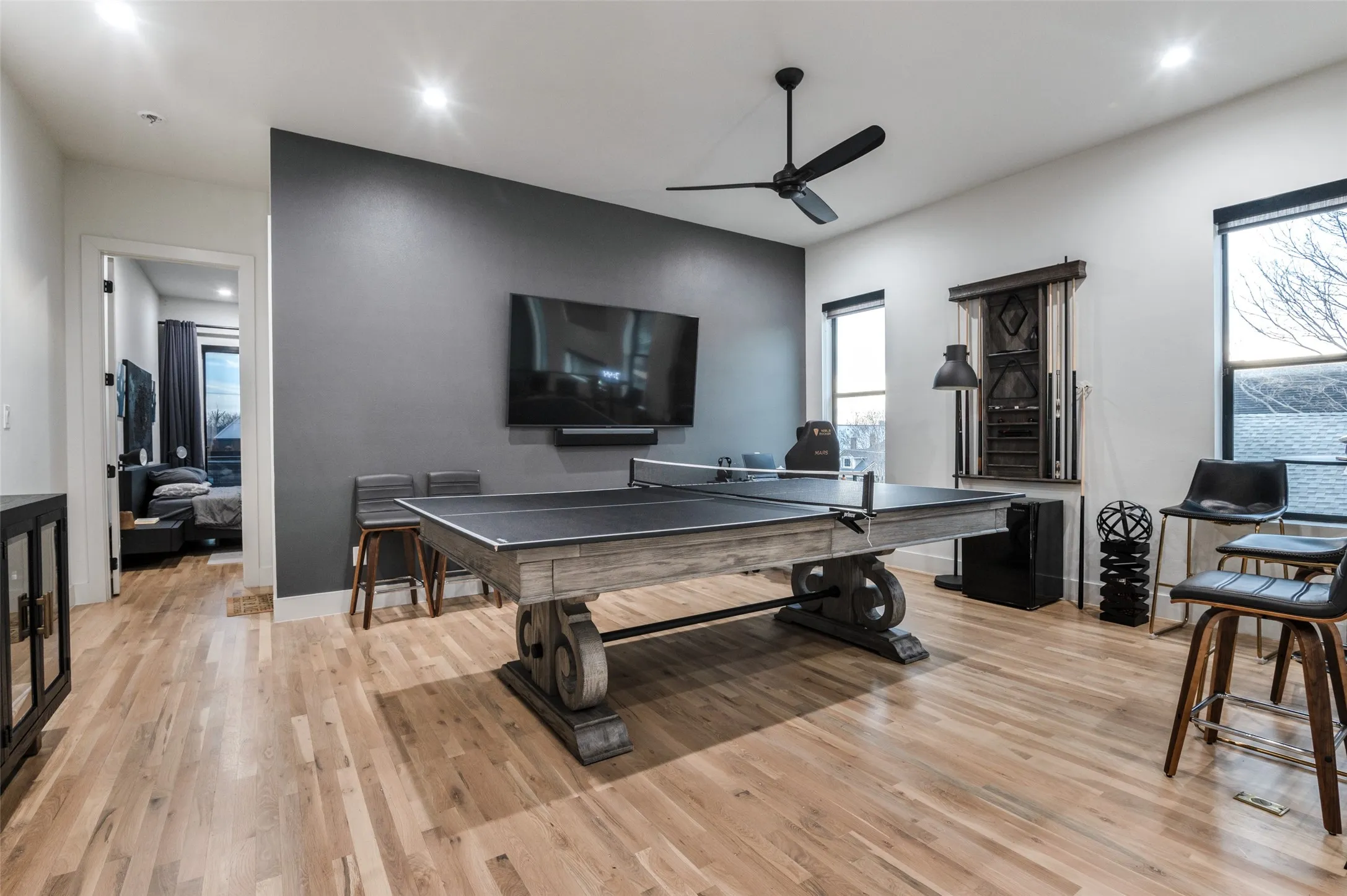 Single Family Residence For Sale in Dallas County , 5441 Melrose Avenue, Dallas, Texas 75206, 3 Bedroom, 3 Bathroom, 2 Garage spaces, 3,343 Sqft, built in 2019, mls#21396339, Real Estate Agent in Dallas, Homes For Sale in Dallas county, Homes For Sale in Dallas, Realtor in Dallas Texas, Real Estate Brokerage Independent Realty Texas, Luminita Cordes Realtor
