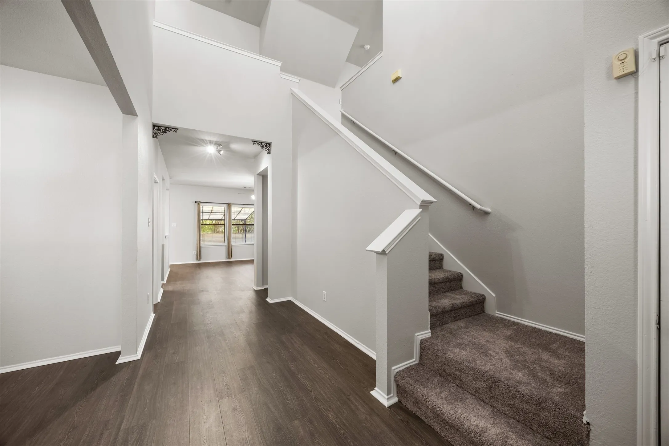 Single Family Residence For Rent in Collin County , 1100 Chesterfield Drive, Mc Kinney, Texas 75071, 3 Bedroom, 3 Bathroom, 2 Garage spaces, 2,176 Sqft, built in 2003, mls#21395516, Real Estate Agent in Mc Kinney, Homes For Rent in Collin county, Homes For Rent in Mc Kinney, Realtor in Mc Kinney Texas, Real Estate Brokerage Independent Realty Texas, Luminita Cordes Realtor