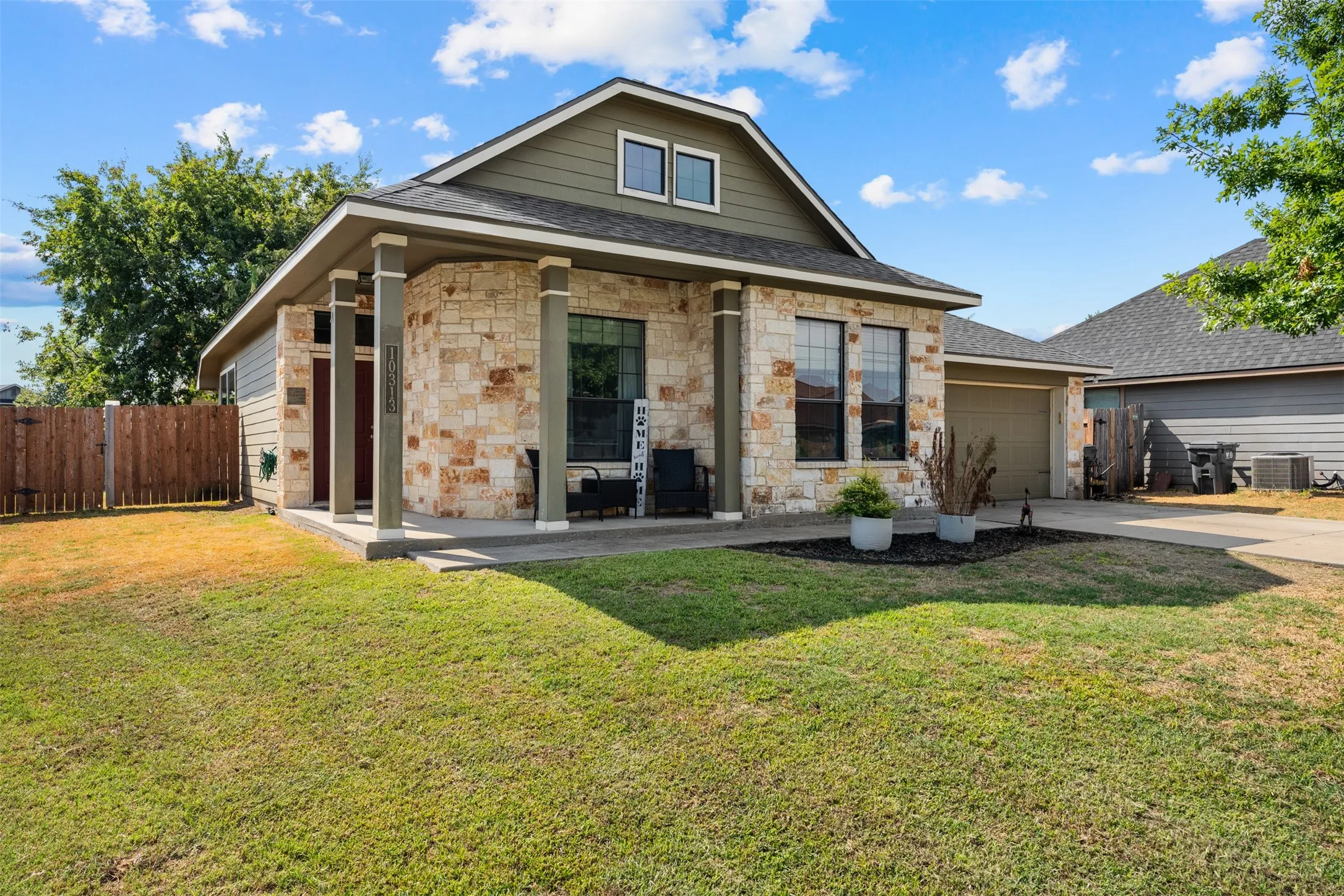 Single Family Residence For Sale in Mc Lennan County , 10313 Condor Loop, Waco, Texas 76708, 3 Bedroom, 2 Bathroom, 2 Garage spaces, 1,448 Sqft, built in 2012, mls#21359624, Real Estate Agent in Waco, Homes For Sale in Mc Lennan county, Homes For Sale in Waco, Realtor in Waco Texas, Real Estate Brokerage Independent Realty Texas, Luminita Cordes Realtor