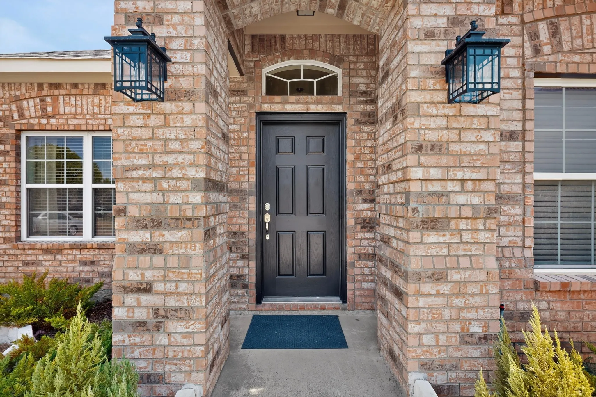 Single Family Residence For Sale in Collin County , 1214 Lake Trail Court, Wylie, Texas 75098, 4 Bedroom, 2 Bathroom, 2 Garage spaces, 2,018 Sqft, built in 2004, mls#21397736, Real Estate Agent in Wylie, Homes For Sale in Collin county, Homes For Sale in Wylie, Realtor in Wylie Texas, Real Estate Brokerage Independent Realty Texas, Luminita Cordes Realtor