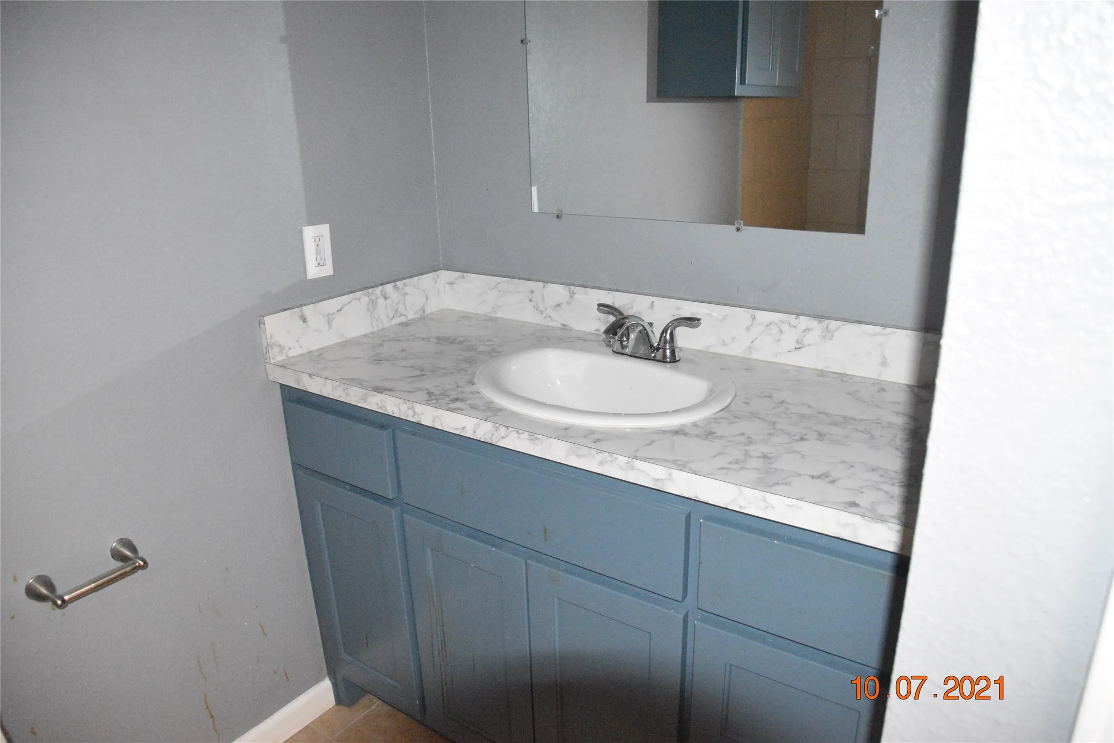 Single Family Residence For Rent in Erath County , 670 W Oak Street, Stephenville, Texas 76401, 2 Bedroom, 1 Bathroom, Garage spaces, 858 Sqft, built in 1920, mls#21397728, Real Estate Agent in Stephenville, Homes For Rent in Erath county, Homes For Rent in Stephenville, Realtor in Stephenville Texas, Real Estate Brokerage Independent Realty Texas, Luminita Cordes Realtor