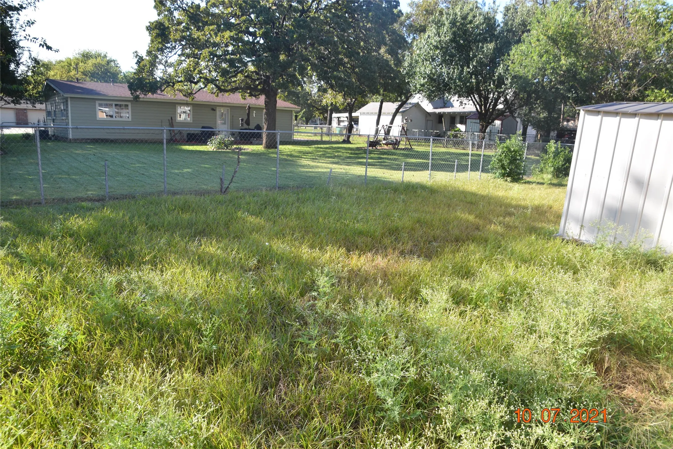 Single Family Residence For Rent in Erath County , 670 W Oak Street, Stephenville, Texas 76401, 2 Bedroom, 1 Bathroom, Garage spaces, 858 Sqft, built in 1920, mls#21397728, Real Estate Agent in Stephenville, Homes For Rent in Erath county, Homes For Rent in Stephenville, Realtor in Stephenville Texas, Real Estate Brokerage Independent Realty Texas, Luminita Cordes Realtor