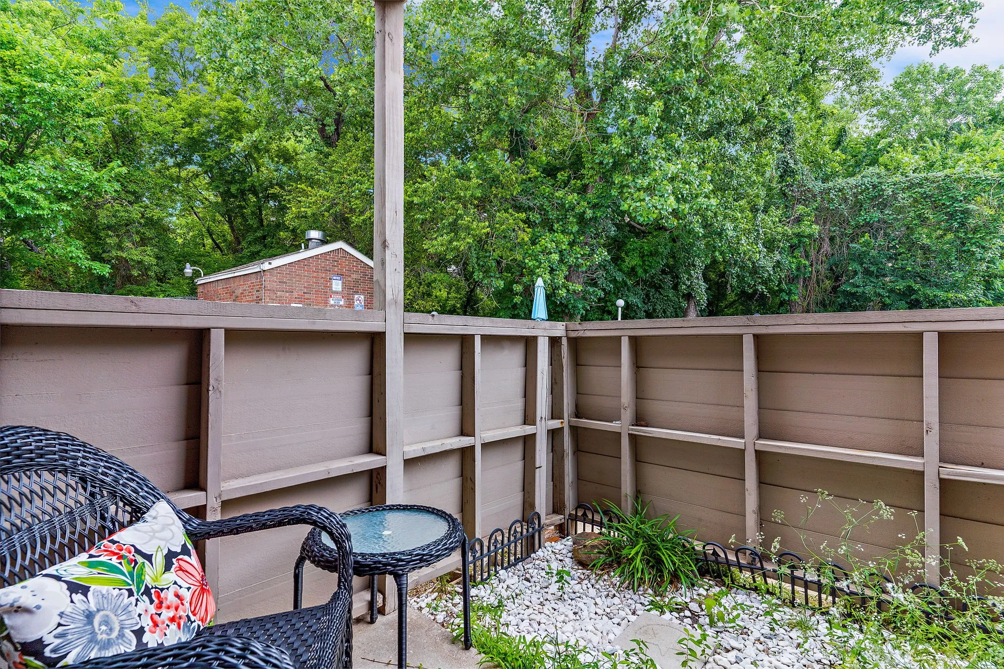 Condominium For Rent in Dallas County , 8545 Midpark Road 51, Dallas, Texas 75240, 1 Bedroom, 1 Bathroom, Garage spaces, 703 Sqft, built in 1982, mls#21395581, Real Estate Agent in Dallas, Homes For Rent in Dallas county, Homes For Rent in Dallas, Realtor in Dallas Texas, Real Estate Brokerage Independent Realty Texas, Luminita Cordes Realtor