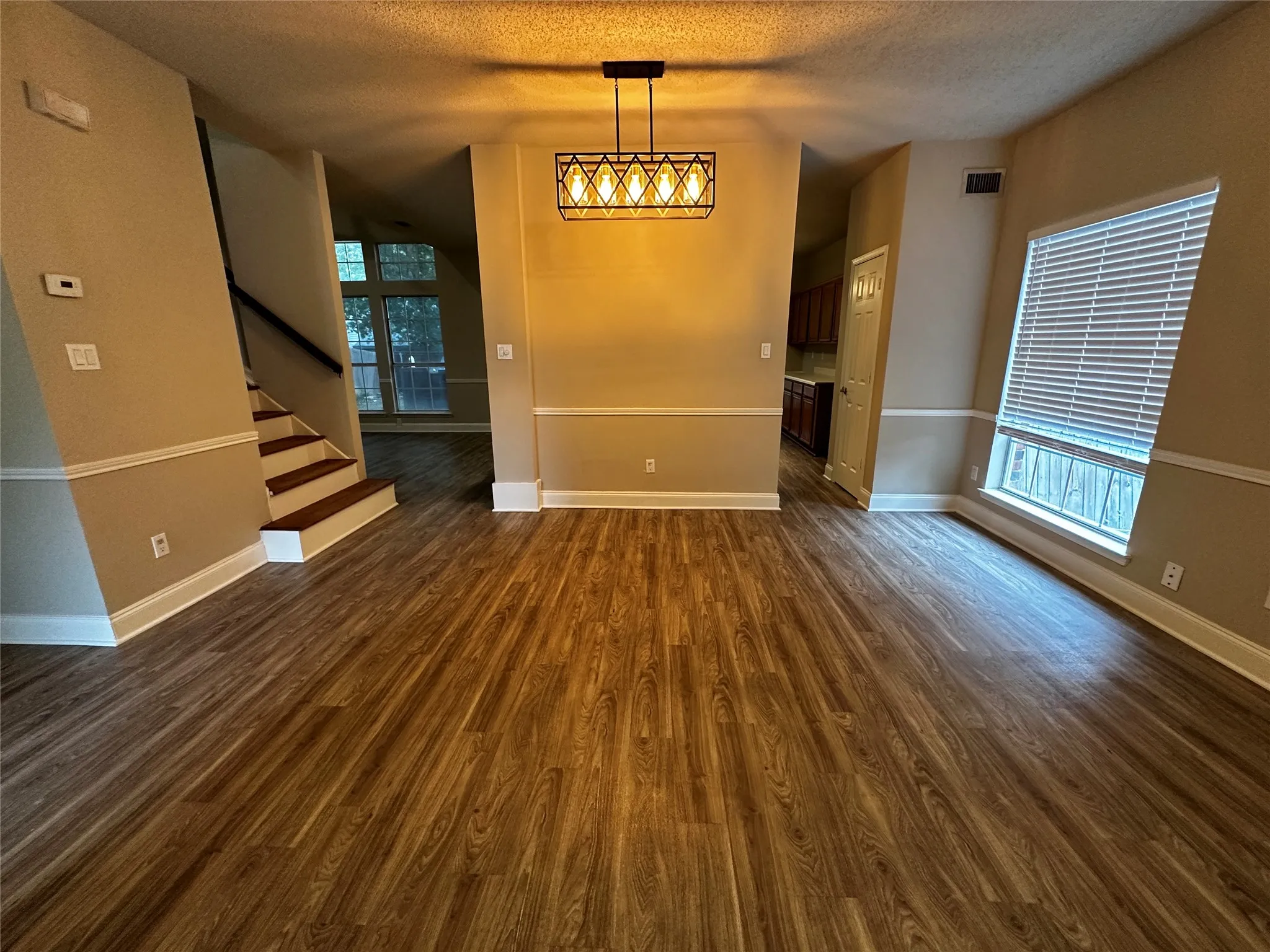 Single Family Residence For Rent in Tarrant County , 4761 Waterway Drive N, Fort Worth, Texas 76137, 3 Bedroom, 3 Bathroom, 2 Garage spaces, 1,800 Sqft, built in 1987, mls#21372252, Real Estate Agent in Fort Worth, Homes For Rent in Tarrant county, Homes For Rent in Fort Worth, Realtor in Fort Worth Texas, Real Estate Brokerage Independent Realty Texas, Luminita Cordes Realtor