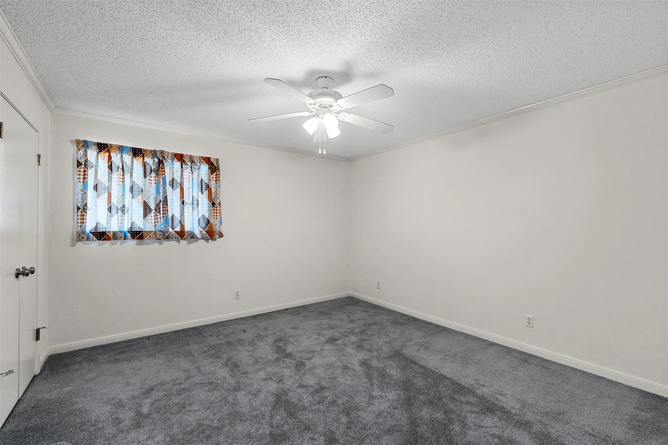 Single Family Residence For Sale in Mc Lennan County , 400 N Walnut Street, Waco, Texas 76705, 3 Bedroom, 2 Bathroom, 2 Garage spaces, 1,656 Sqft, built in 1978, mls#21394905, Real Estate Agent in Waco, Homes For Sale in Mc Lennan county, Homes For Sale in Waco, Realtor in Waco Texas, Real Estate Brokerage Independent Realty Texas, Luminita Cordes Realtor