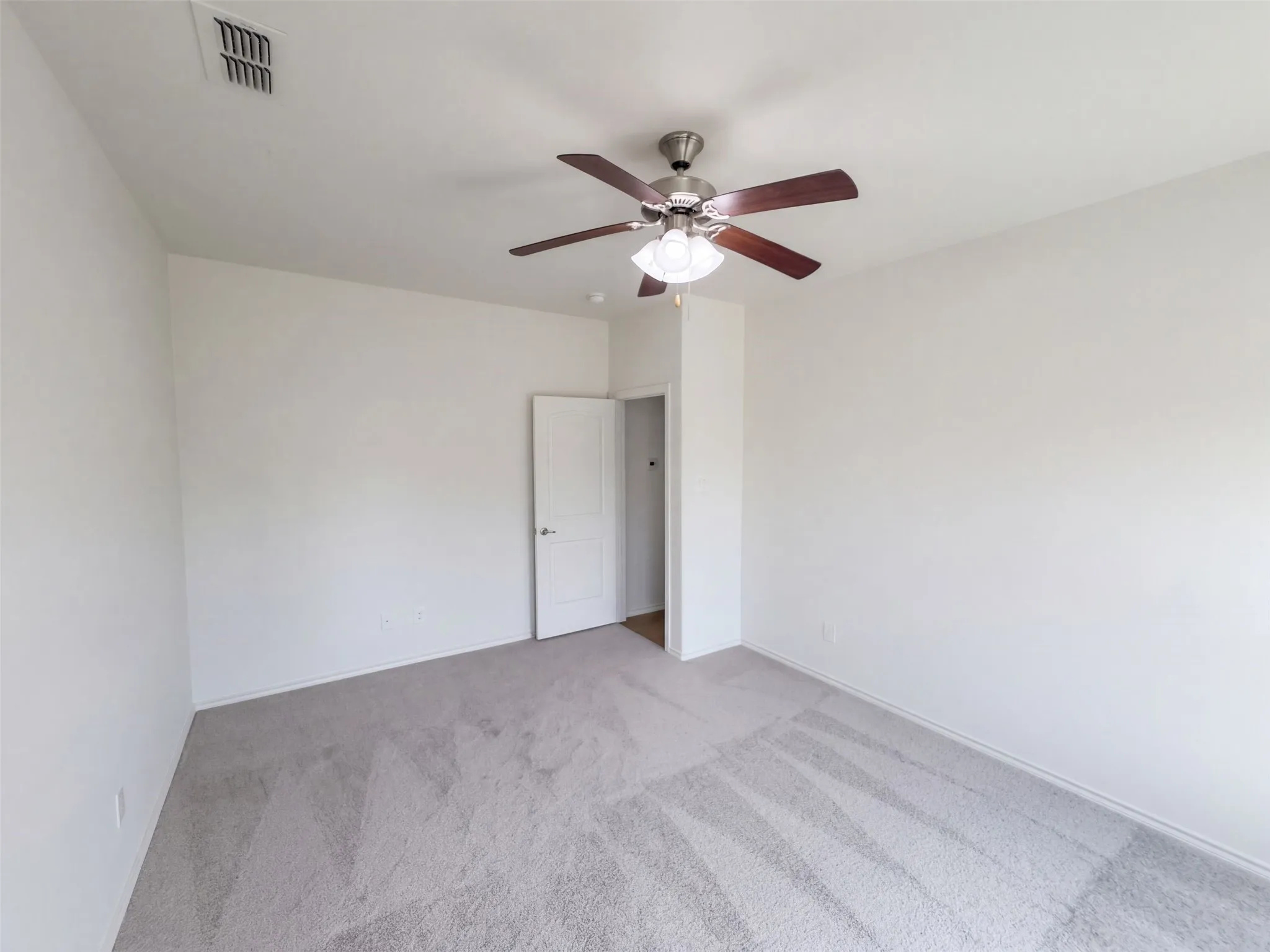 Single Family Residence For Sale in Tarrant County , 1728 Jacona Trail, Fort Worth, Texas 76131, 3 Bedroom, 2 Bathroom, 2 Garage spaces, 1,373 Sqft, built in 2015, mls#21397747, Real Estate Agent in Fort Worth, Homes For Sale in Tarrant county, Homes For Sale in Fort Worth, Realtor in Fort Worth Texas, Real Estate Brokerage Independent Realty Texas, Luminita Cordes Realtor