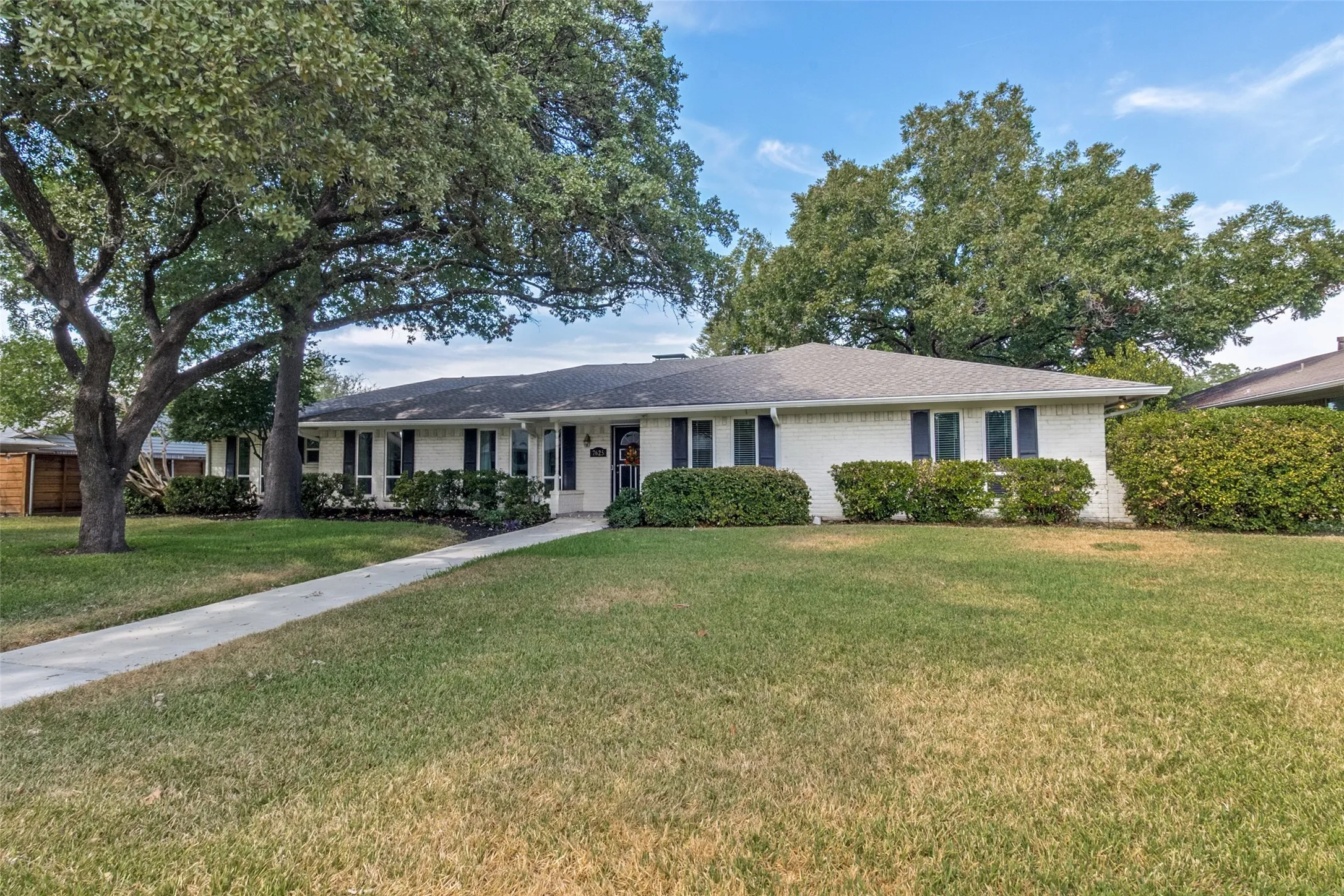 Single Family Residence For Sale