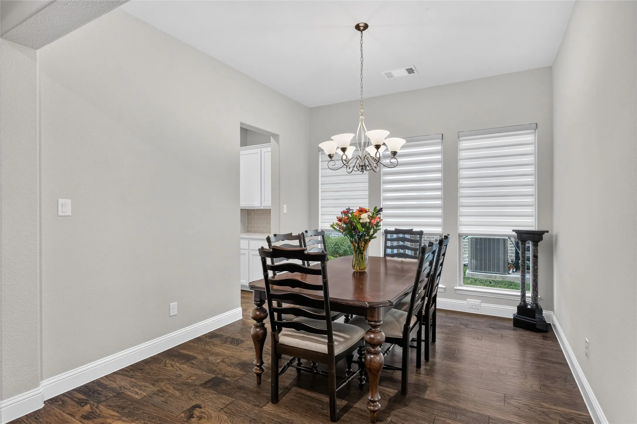 Single Family Residence For Sale in Collin County , 14027 Wheatfield Lane, Frisco, Texas 75035, 4 Bedroom, 5 Bathroom, 3 Garage spaces, 3,696 Sqft, built in 2018, mls#21397760, Real Estate Agent in Frisco, Homes For Sale in Collin county, Homes For Sale in Frisco, Realtor in Frisco Texas, Real Estate Brokerage Independent Realty Texas, Luminita Cordes Realtor