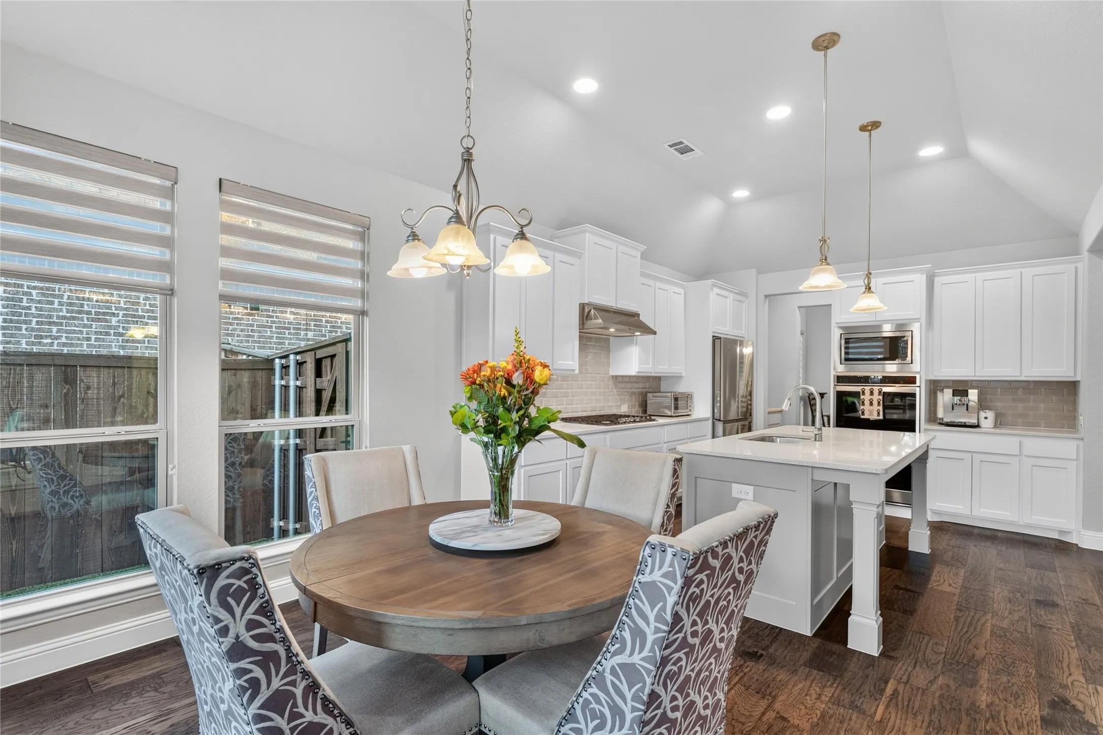 Single Family Residence For Sale in Collin County , 14027 Wheatfield Lane, Frisco, Texas 75035, 4 Bedroom, 5 Bathroom, 3 Garage spaces, 3,696 Sqft, built in 2018, mls#21397760, Real Estate Agent in Frisco, Homes For Sale in Collin county, Homes For Sale in Frisco, Realtor in Frisco Texas, Real Estate Brokerage Independent Realty Texas, Luminita Cordes Realtor