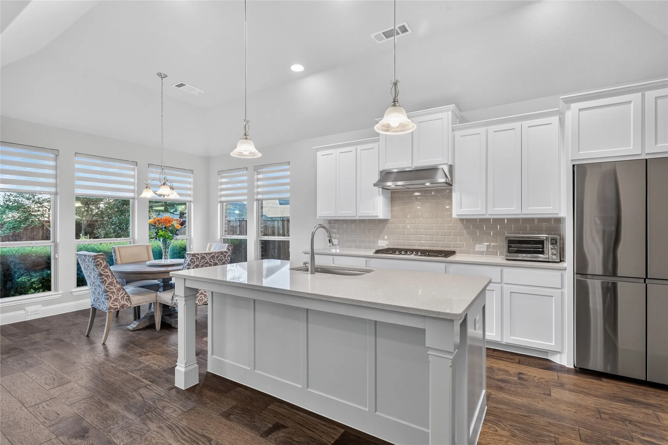 Single Family Residence For Sale in Collin County , 14027 Wheatfield Lane, Frisco, Texas 75035, 4 Bedroom, 5 Bathroom, 3 Garage spaces, 3,696 Sqft, built in 2018, mls#21397760, Real Estate Agent in Frisco, Homes For Sale in Collin county, Homes For Sale in Frisco, Realtor in Frisco Texas, Real Estate Brokerage Independent Realty Texas, Luminita Cordes Realtor