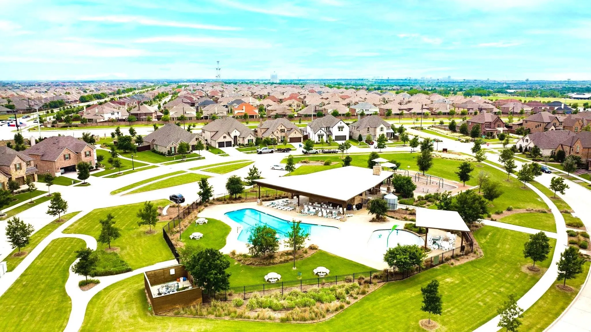 Single Family Residence For Sale in Collin County , 14027 Wheatfield Lane, Frisco, Texas 75035, 4 Bedroom, 5 Bathroom, 3 Garage spaces, 3,696 Sqft, built in 2018, mls#21397760, Real Estate Agent in Frisco, Homes For Sale in Collin county, Homes For Sale in Frisco, Realtor in Frisco Texas, Real Estate Brokerage Independent Realty Texas, Luminita Cordes Realtor