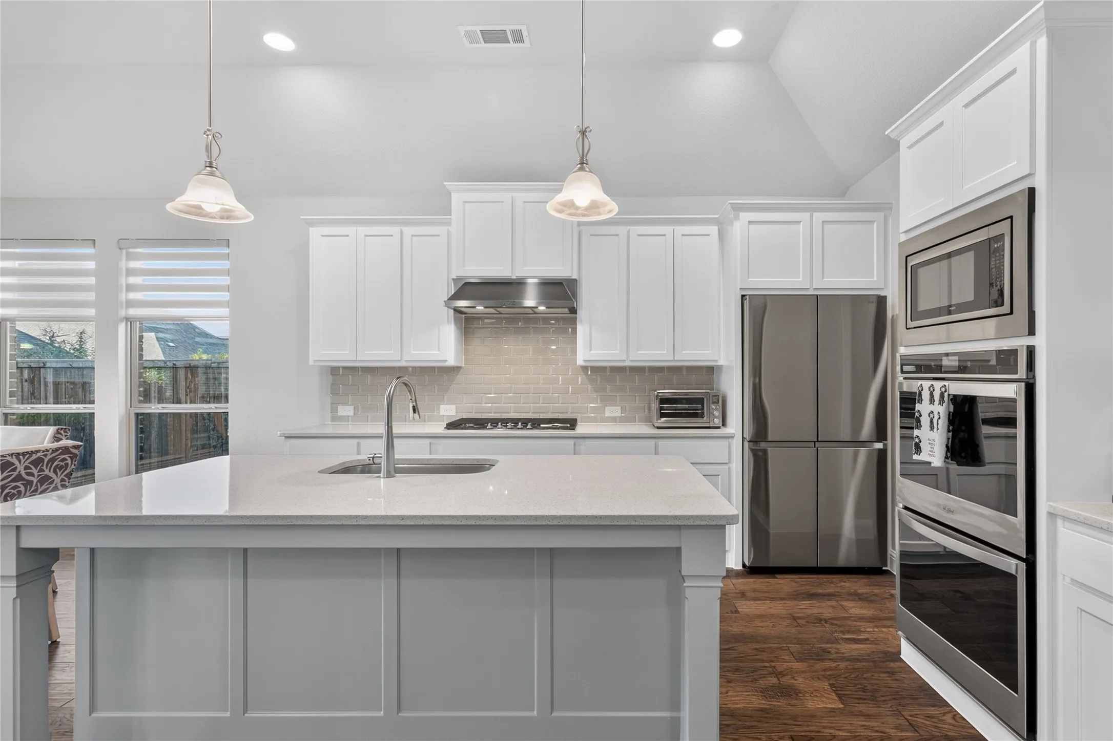 Single Family Residence For Sale in Collin County , 14027 Wheatfield Lane, Frisco, Texas 75035, 4 Bedroom, 5 Bathroom, 3 Garage spaces, 3,696 Sqft, built in 2018, mls#21397760, Real Estate Agent in Frisco, Homes For Sale in Collin county, Homes For Sale in Frisco, Realtor in Frisco Texas, Real Estate Brokerage Independent Realty Texas, Luminita Cordes Realtor