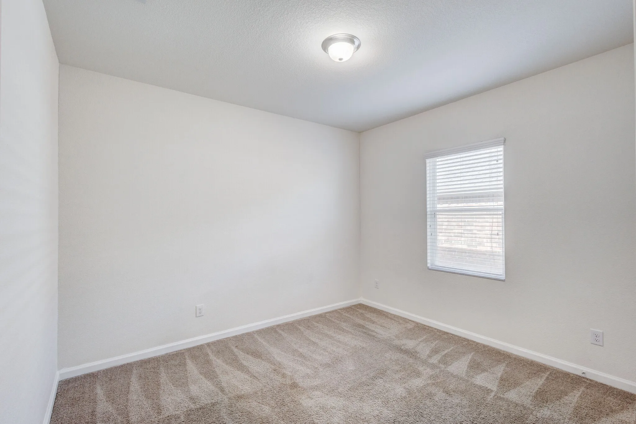 Single Family Residence For Rent in Collin County , 817 Cedar Elm Drive, Anna, Texas 75409, 4 Bedroom, 2 Bathroom, 2 Garage spaces, 1,884 Sqft, built in 2021, mls#21397584, Real Estate Agent in Anna, Homes For Rent in Collin county, Homes For Rent in Anna, Realtor in Anna Texas, Real Estate Brokerage Independent Realty Texas, Luminita Cordes Realtor