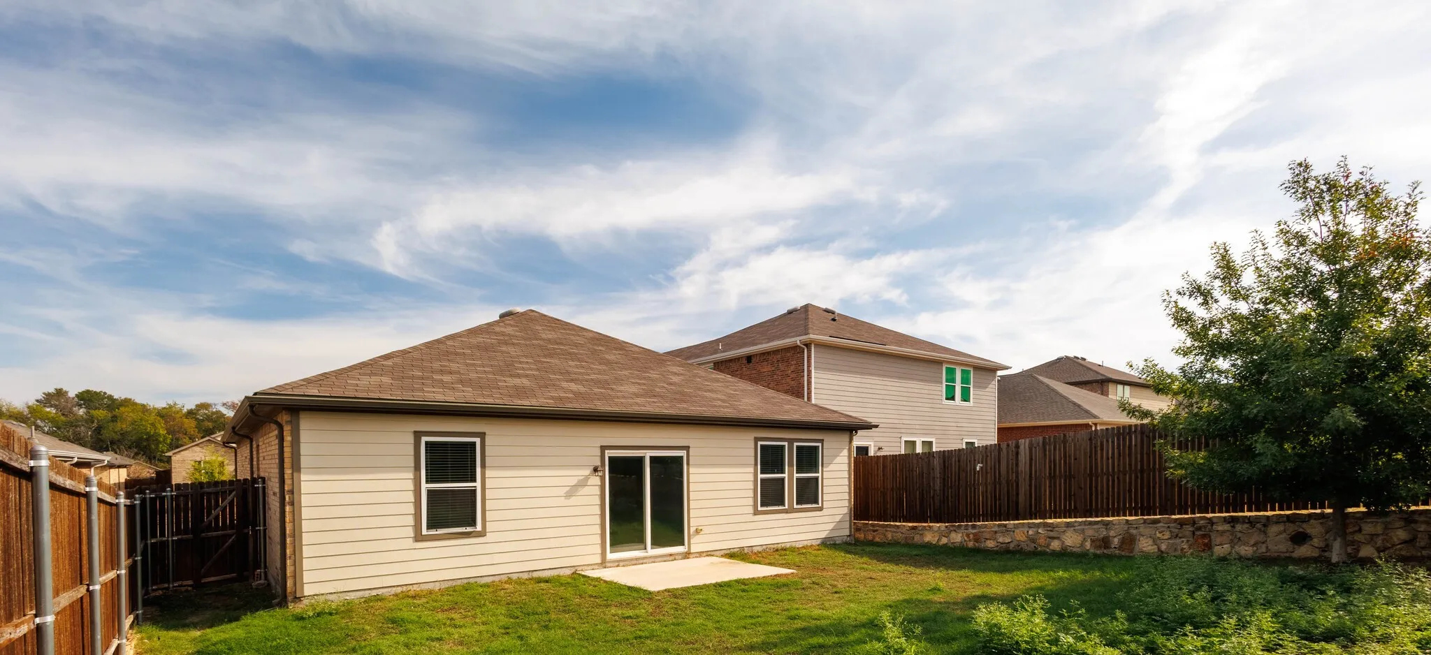 Single Family Residence For Rent in Collin County , 817 Cedar Elm Drive, Anna, Texas 75409, 4 Bedroom, 2 Bathroom, 2 Garage spaces, 1,884 Sqft, built in 2021, mls#21397584, Real Estate Agent in Anna, Homes For Rent in Collin county, Homes For Rent in Anna, Realtor in Anna Texas, Real Estate Brokerage Independent Realty Texas, Luminita Cordes Realtor