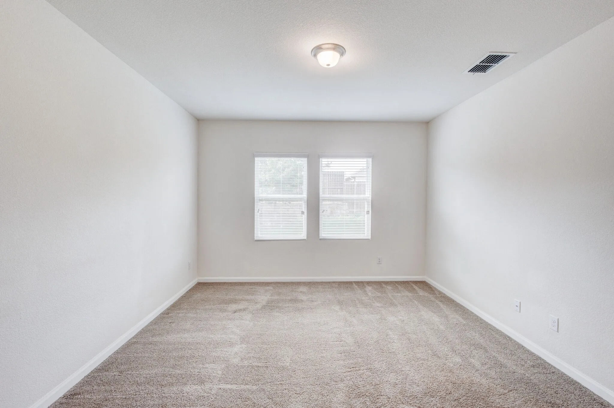 Single Family Residence For Rent in Collin County , 817 Cedar Elm Drive, Anna, Texas 75409, 4 Bedroom, 2 Bathroom, 2 Garage spaces, 1,884 Sqft, built in 2021, mls#21397584, Real Estate Agent in Anna, Homes For Rent in Collin county, Homes For Rent in Anna, Realtor in Anna Texas, Real Estate Brokerage Independent Realty Texas, Luminita Cordes Realtor