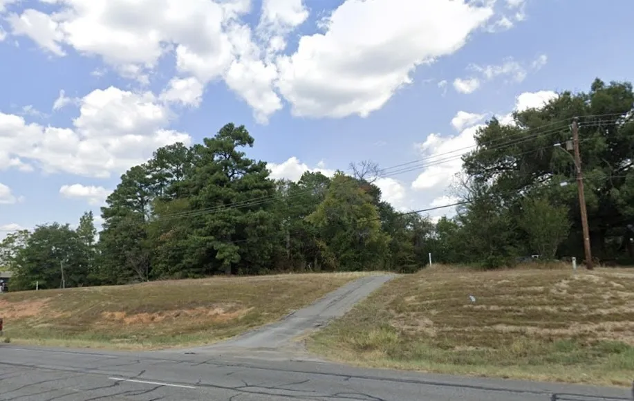 Unimproved Land For Sale in Smith County , 1912 S Main Street, Lindale, Texas 75771, 0, 0, Garage spaces, 0 Sqft, built in 0, mls#21397769, Real Estate Agent in Lindale, Homes For Sale in Smith county, Homes For Sale in Lindale, Realtor in Lindale Texas, Real Estate Brokerage Independent Realty Texas, Luminita Cordes Realtor