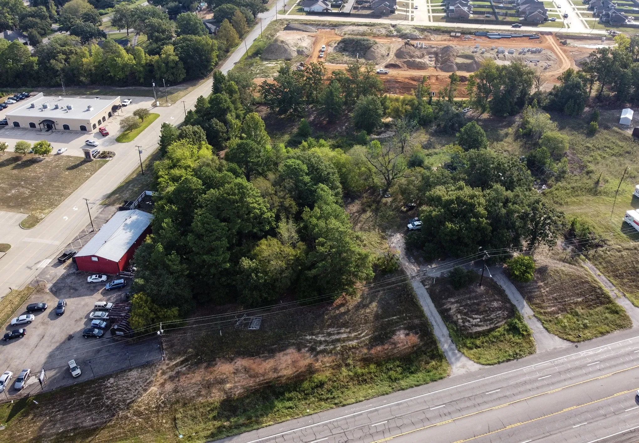Unimproved Land For Sale in Smith County , 1912 S Main Street, Lindale, Texas 75771, 0, 0, Garage spaces, 0 Sqft, built in 0, mls#21397769, Real Estate Agent in Lindale, Homes For Sale in Smith county, Homes For Sale in Lindale, Realtor in Lindale Texas, Real Estate Brokerage Independent Realty Texas, Luminita Cordes Realtor