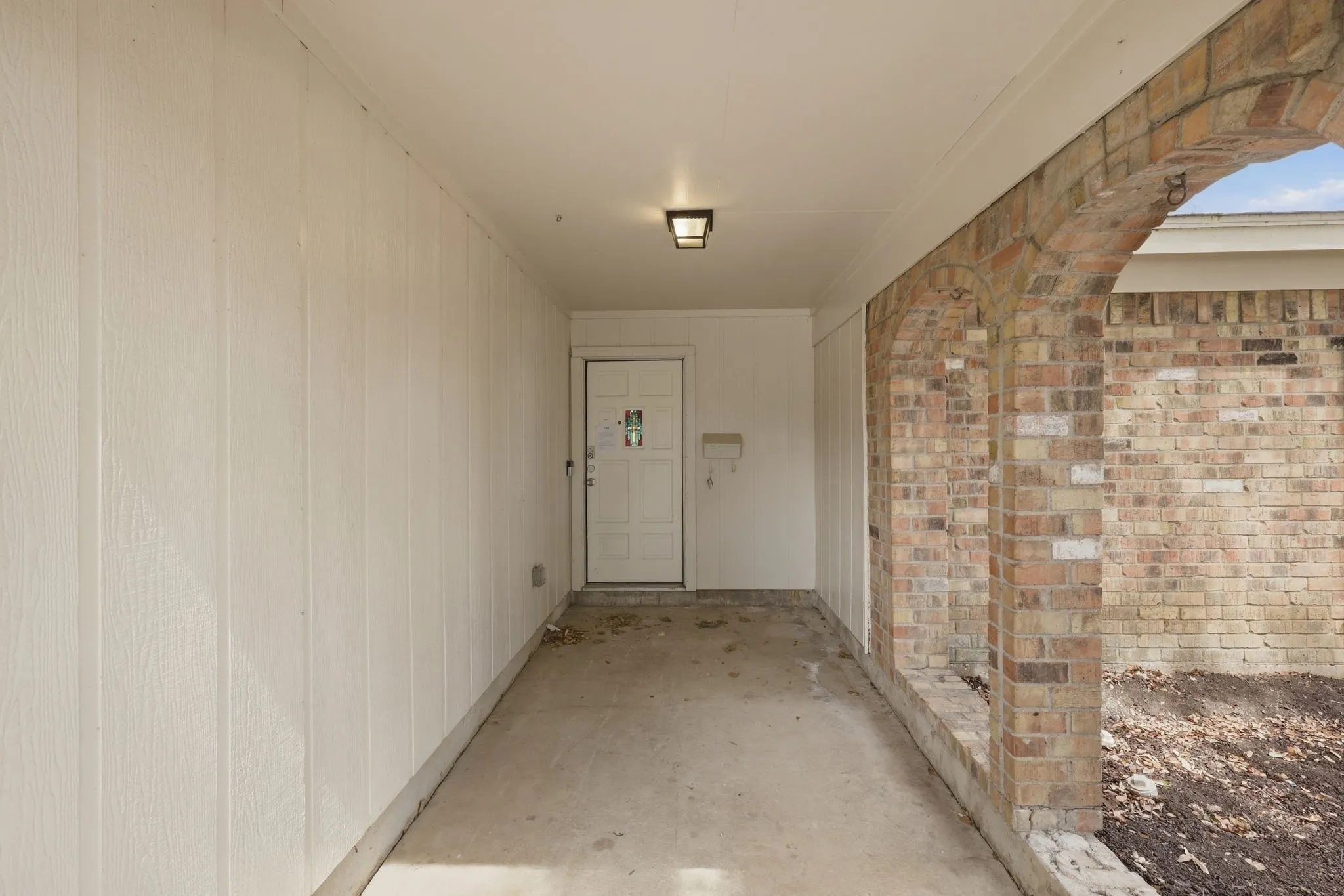 Single Family Residence For Sale in Tarrant County , 3212 Glenmont Drive, Fort Worth, Texas 76133, 3 Bedroom, 2 Bathroom, 2 Garage spaces, 1,674 Sqft, built in 1971, mls#21385585, Real Estate Agent in Fort Worth, Homes For Sale in Tarrant county, Homes For Sale in Fort Worth, Realtor in Fort Worth Texas, Real Estate Brokerage Independent Realty Texas, Luminita Cordes Realtor