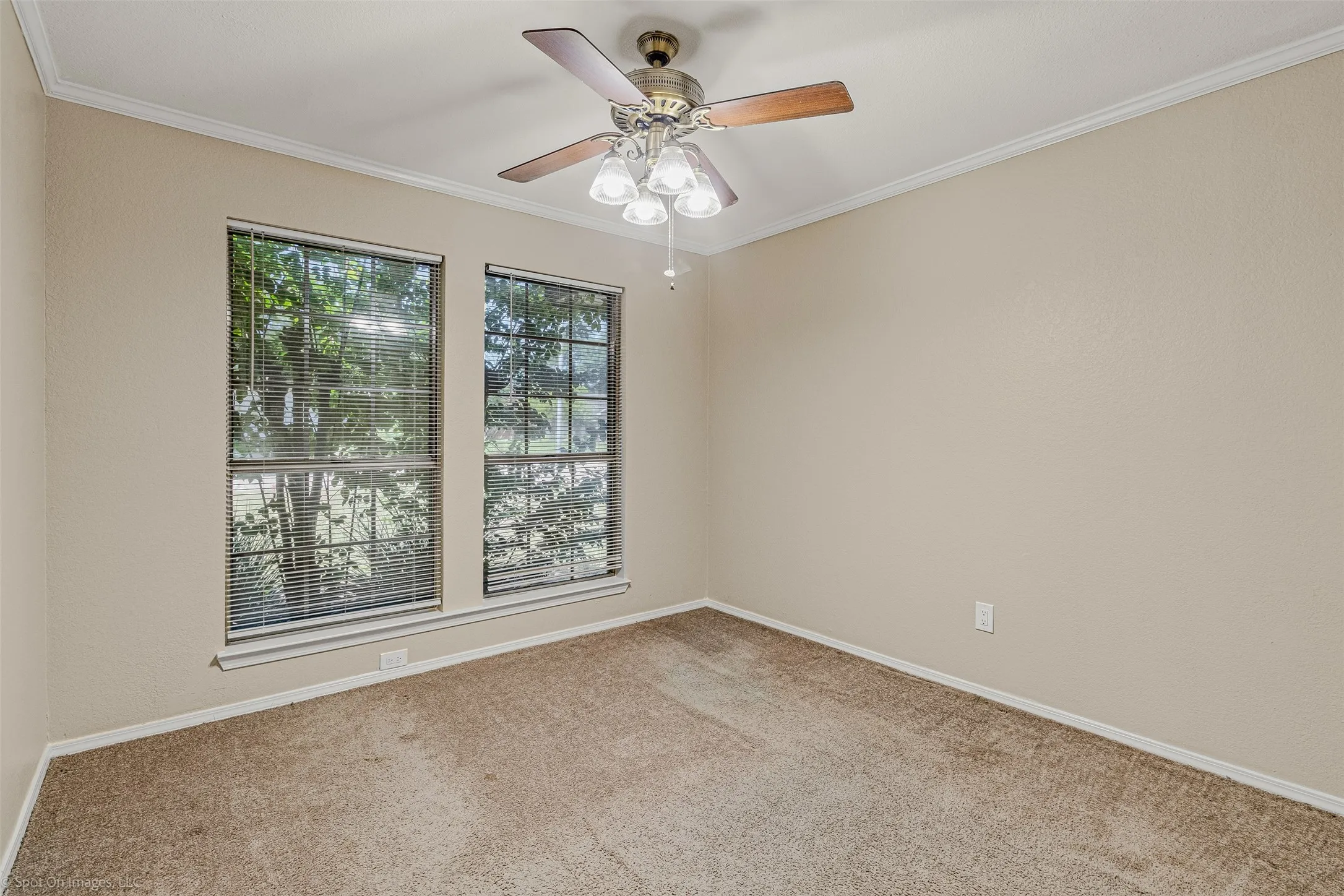 Single Family Residence For Rent in Rockwall County , 214 Mapleridge Drive, Rockwall, Texas 75032, 3 Bedroom, 2 Bathroom, Garage spaces, 1,818 Sqft, built in 1985, mls#21397173, Real Estate Agent in Rockwall, Homes For Rent in Rockwall county, Homes For Rent in Rockwall, Realtor in Rockwall Texas, Real Estate Brokerage Independent Realty Texas, Luminita Cordes Realtor