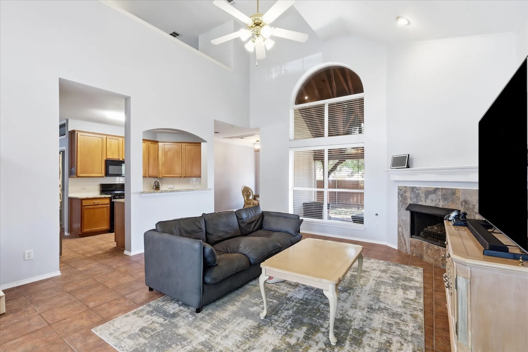 Single Family Residence For Sale in Denton County , 6621 Alliance Drive, The Colony, Texas 75056, 4 Bedroom, 3 Bathroom, 2 Garage spaces, 2,330 Sqft, built in 2002, mls#21382251, Real Estate Agent in The Colony, Homes For Sale in Denton county, Homes For Sale in The Colony, Realtor in The Colony Texas, Real Estate Brokerage Independent Realty Texas, Luminita Cordes Realtor