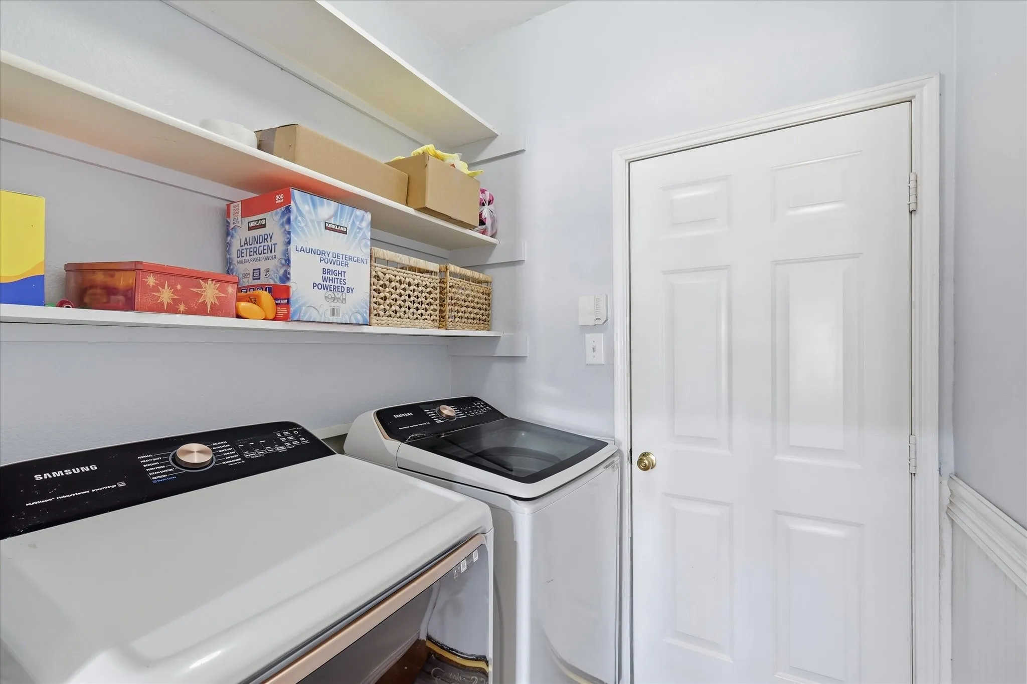 Single Family Residence For Sale in Denton County , 6621 Alliance Drive, The Colony, Texas 75056, 4 Bedroom, 3 Bathroom, 2 Garage spaces, 2,330 Sqft, built in 2002, mls#21382251, Real Estate Agent in The Colony, Homes For Sale in Denton county, Homes For Sale in The Colony, Realtor in The Colony Texas, Real Estate Brokerage Independent Realty Texas, Luminita Cordes Realtor