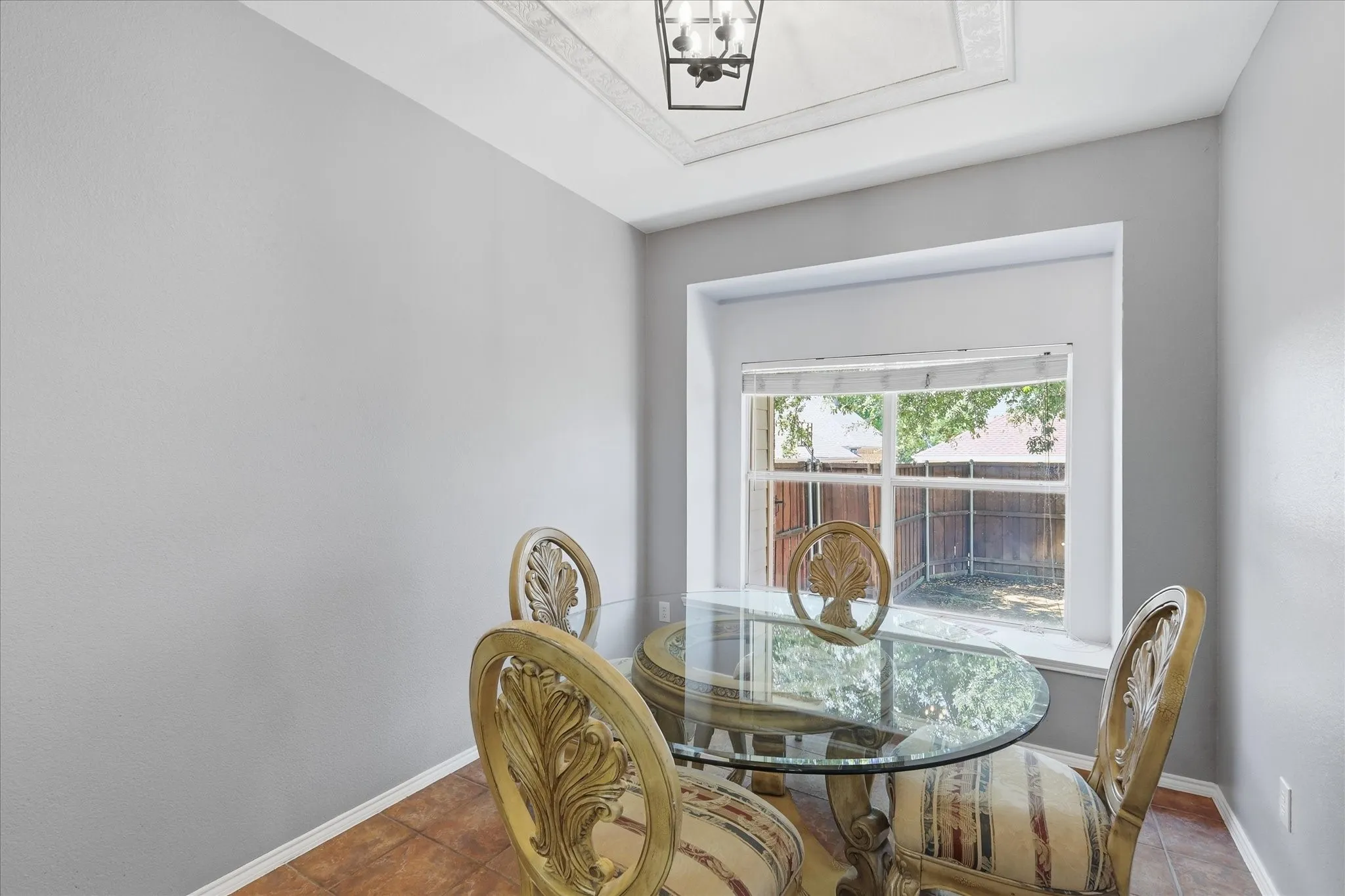 Single Family Residence For Sale in Denton County , 6621 Alliance Drive, The Colony, Texas 75056, 4 Bedroom, 3 Bathroom, 2 Garage spaces, 2,330 Sqft, built in 2002, mls#21382251, Real Estate Agent in The Colony, Homes For Sale in Denton county, Homes For Sale in The Colony, Realtor in The Colony Texas, Real Estate Brokerage Independent Realty Texas, Luminita Cordes Realtor