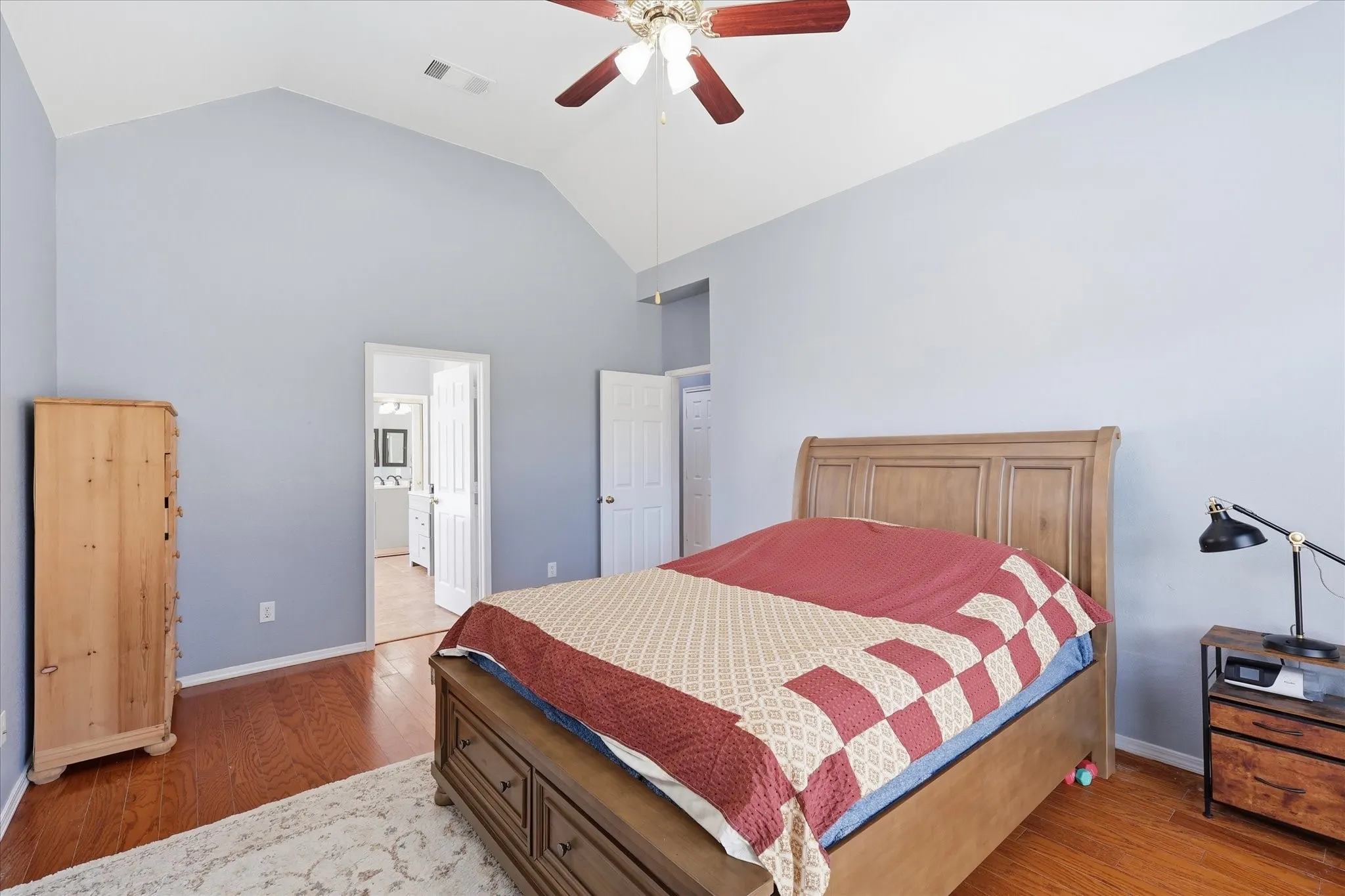 Single Family Residence For Sale in Denton County , 6621 Alliance Drive, The Colony, Texas 75056, 4 Bedroom, 3 Bathroom, 2 Garage spaces, 2,330 Sqft, built in 2002, mls#21382251, Real Estate Agent in The Colony, Homes For Sale in Denton county, Homes For Sale in The Colony, Realtor in The Colony Texas, Real Estate Brokerage Independent Realty Texas, Luminita Cordes Realtor
