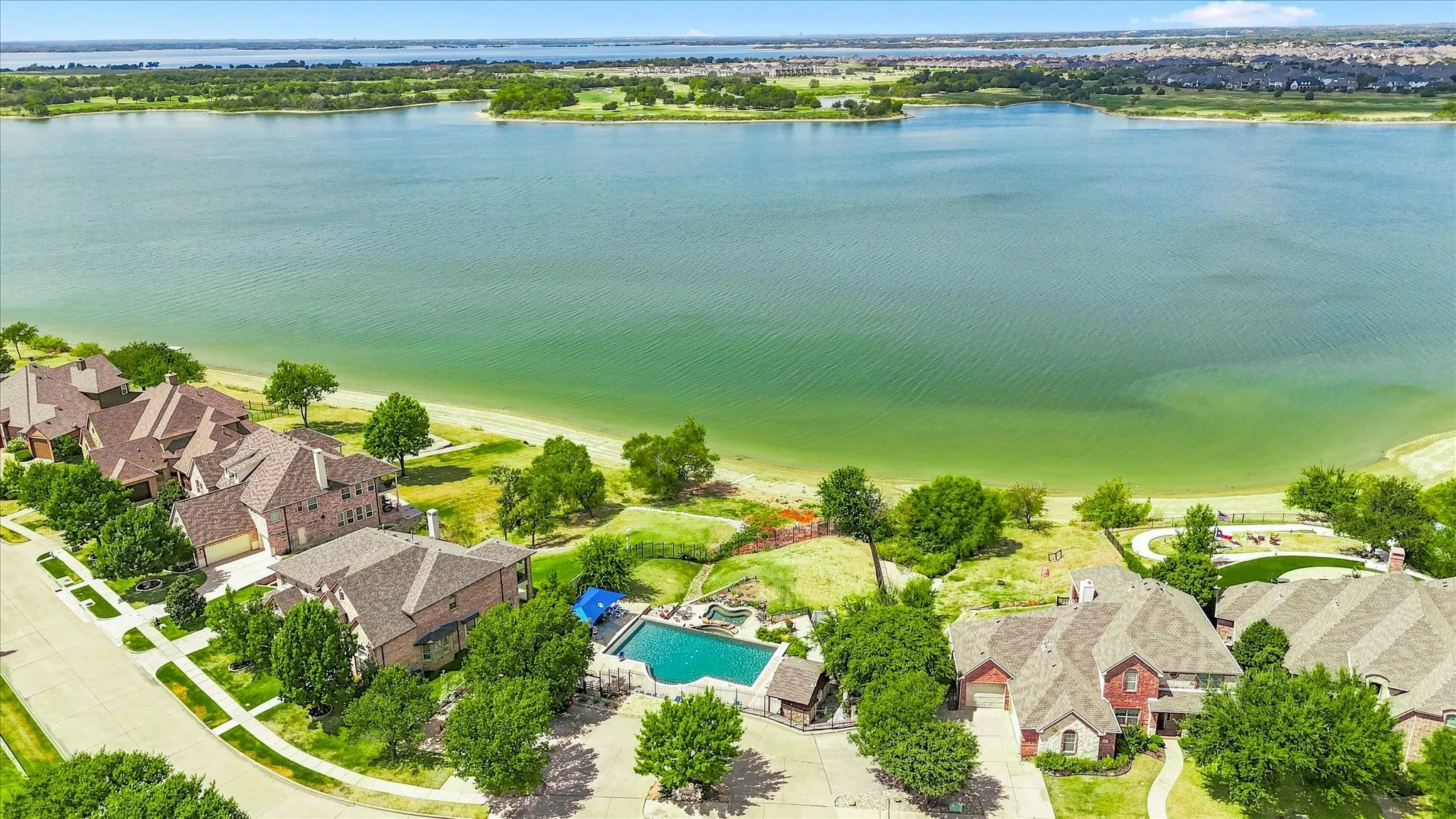 Single Family Residence For Sale in Denton County , 6621 Alliance Drive, The Colony, Texas 75056, 4 Bedroom, 3 Bathroom, 2 Garage spaces, 2,330 Sqft, built in 2002, mls#21382251, Real Estate Agent in The Colony, Homes For Sale in Denton county, Homes For Sale in The Colony, Realtor in The Colony Texas, Real Estate Brokerage Independent Realty Texas, Luminita Cordes Realtor