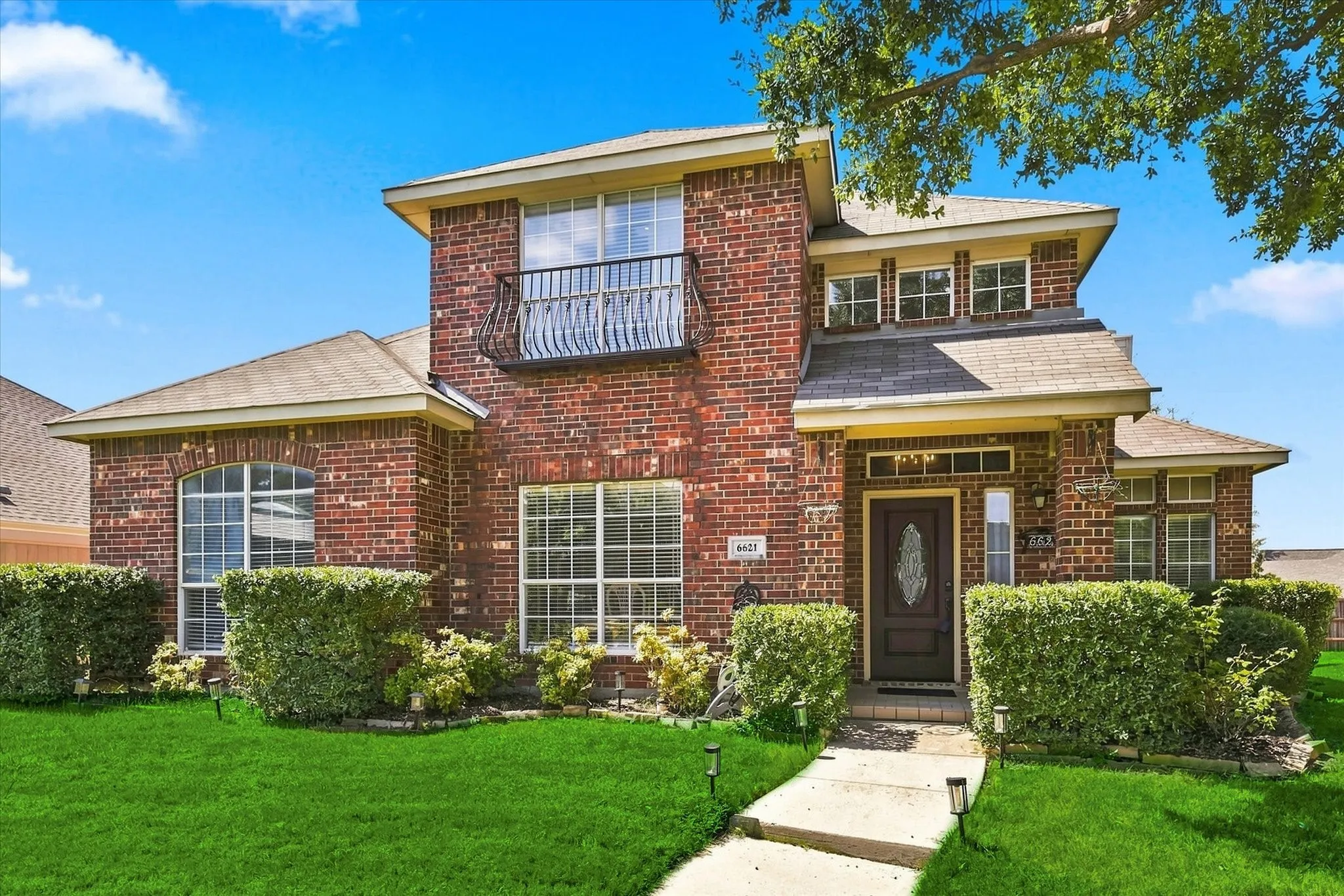 Single Family Residence For Sale in Denton County , 6621 Alliance Drive, The Colony, Texas 75056, 4 Bedroom, 3 Bathroom, 2 Garage spaces, 2,330 Sqft, built in 2002, mls#21382251, Real Estate Agent in The Colony, Homes For Sale in Denton county, Homes For Sale in The Colony, Realtor in The Colony Texas, Real Estate Brokerage Independent Realty Texas, Luminita Cordes Realtor