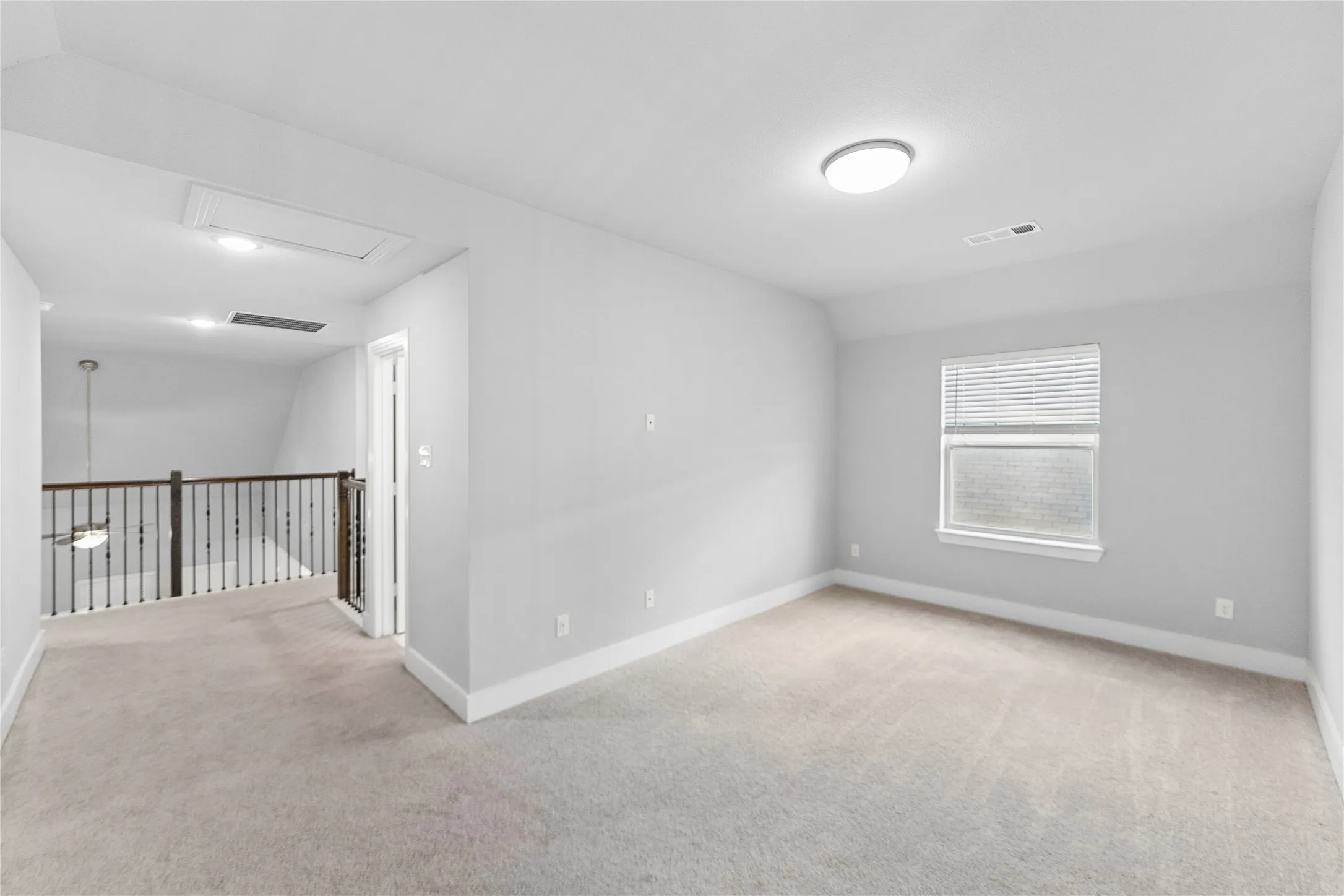 Single Family Residence For Sale in Denton County , 1317 Thrasher Drive, Little Elm, Texas 75068, 4 Bedroom, 3 Bathroom, 2 Garage spaces, 2,624 Sqft, built in 2020, mls#21396493, Real Estate Agent in Little Elm, Homes For Sale in Denton county, Homes For Sale in Little Elm, Realtor in Little Elm Texas, Real Estate Brokerage Independent Realty Texas, Luminita Cordes Realtor