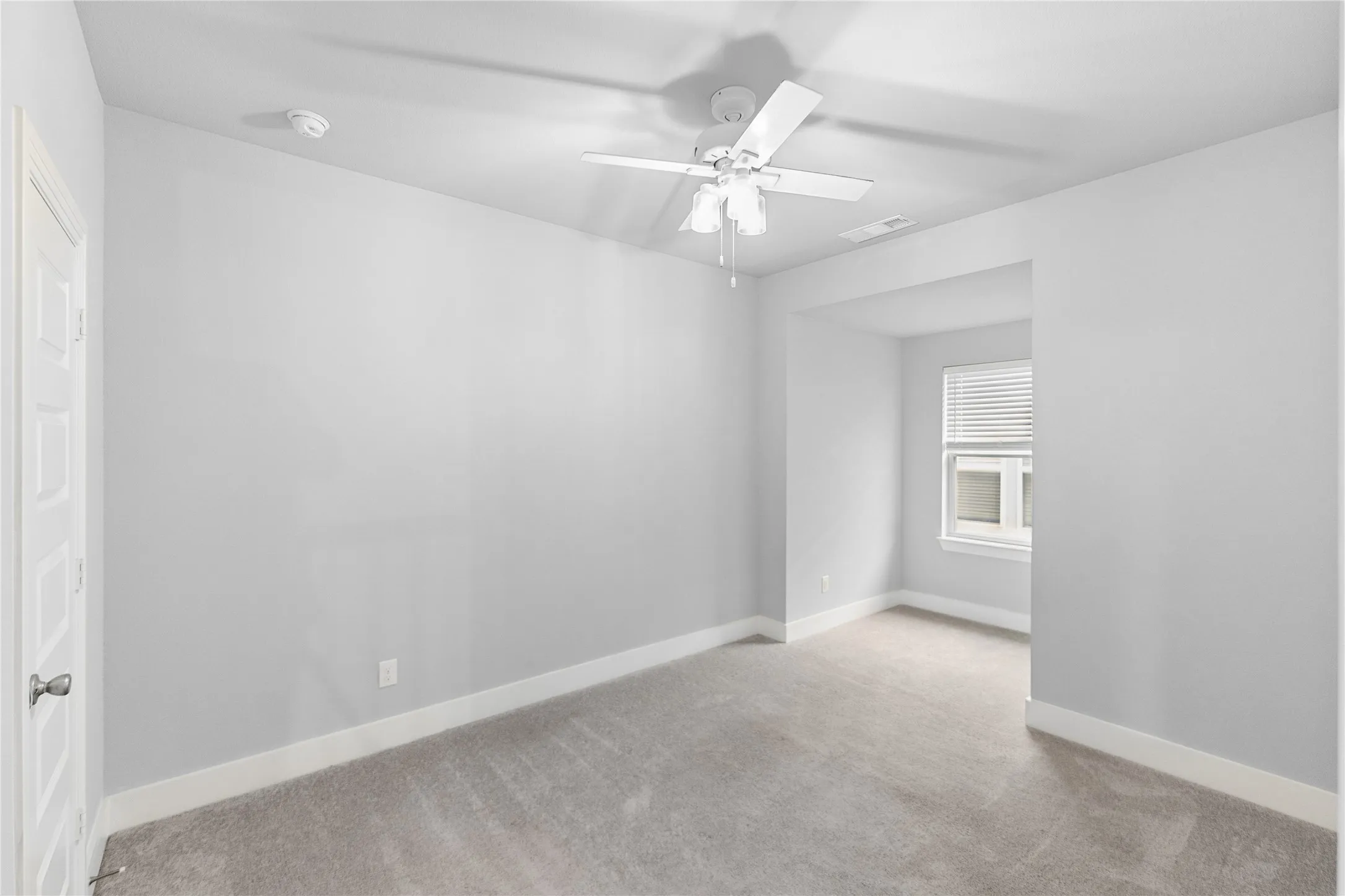 Single Family Residence For Sale in Denton County , 1317 Thrasher Drive, Little Elm, Texas 75068, 4 Bedroom, 3 Bathroom, 2 Garage spaces, 2,624 Sqft, built in 2020, mls#21396493, Real Estate Agent in Little Elm, Homes For Sale in Denton county, Homes For Sale in Little Elm, Realtor in Little Elm Texas, Real Estate Brokerage Independent Realty Texas, Luminita Cordes Realtor