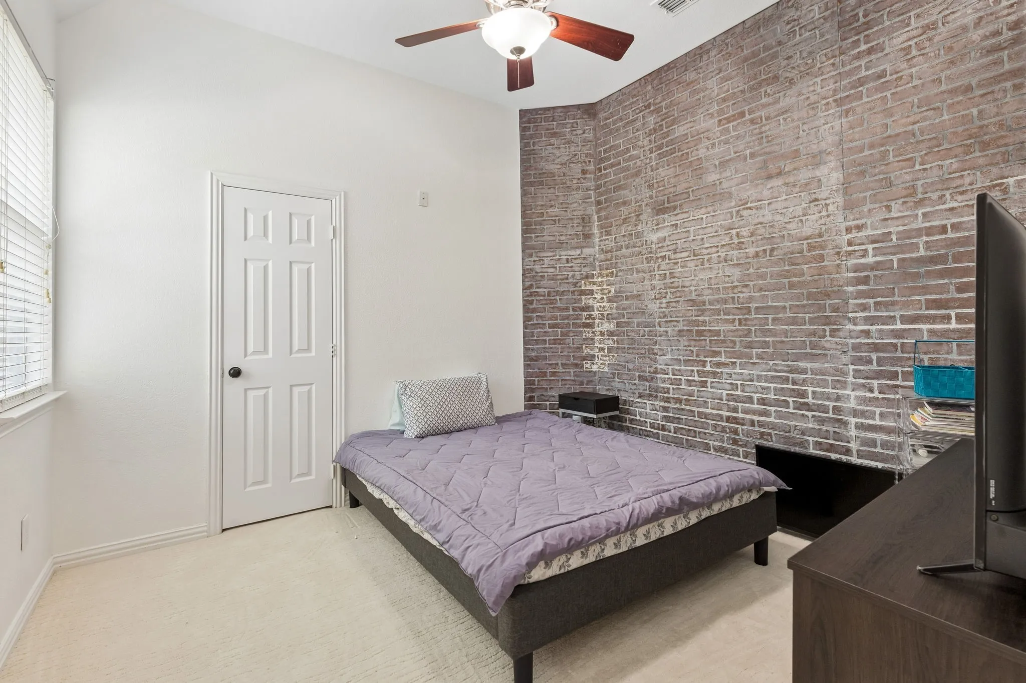 Single Family Residence For Rent in Collin County , 708 Brookwater Drive, Mc Kinney, Texas 75071, 5 Bedroom, 4 Bathroom, 2 Garage spaces, 3,016 Sqft, built in 2003, mls#21397756, Real Estate Agent in Mc Kinney, Homes For Rent in Collin county, Homes For Rent in Mc Kinney, Realtor in Mc Kinney Texas, Real Estate Brokerage Independent Realty Texas, Luminita Cordes Realtor