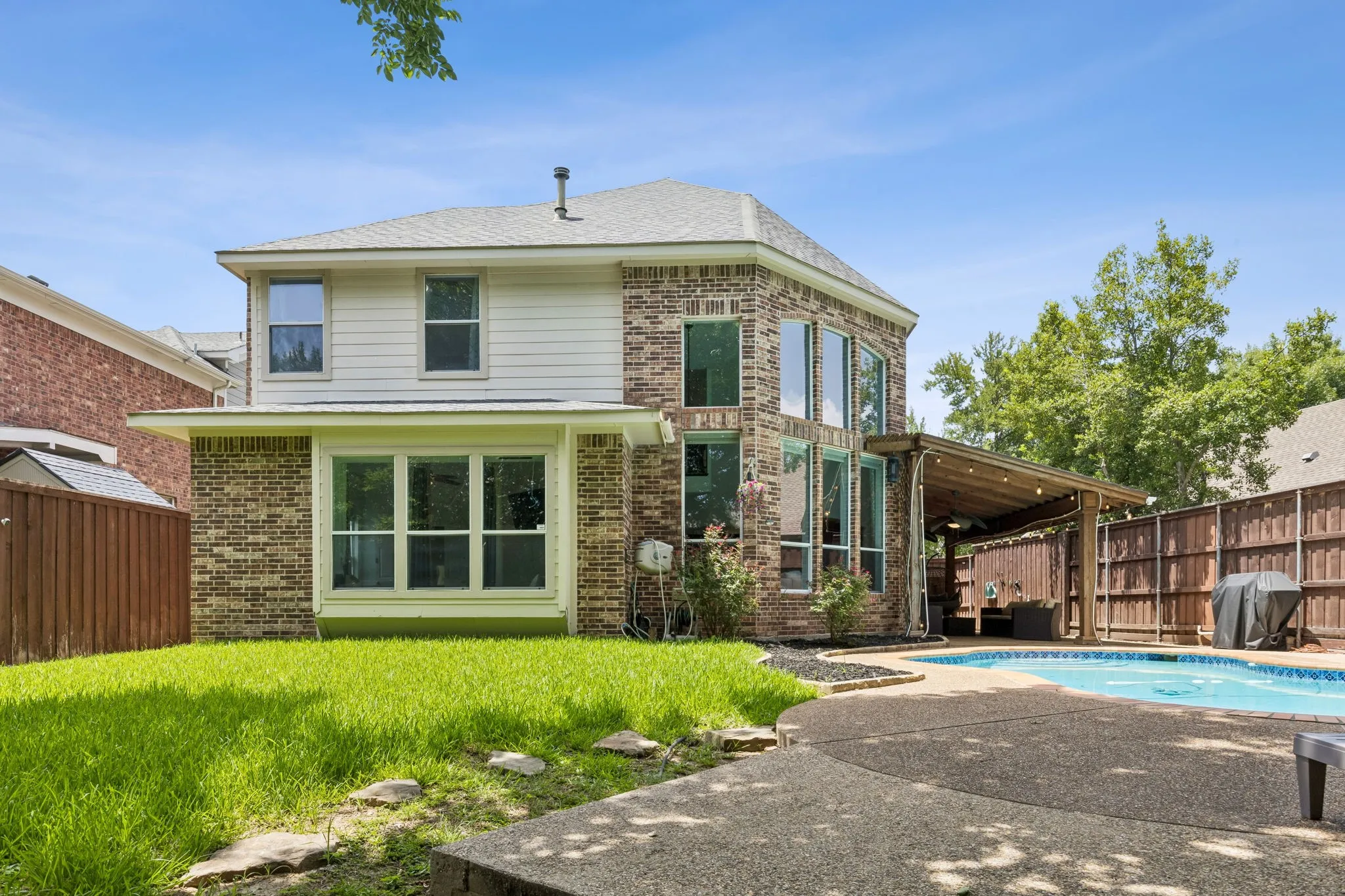 Single Family Residence For Rent in Collin County , 708 Brookwater Drive, Mc Kinney, Texas 75071, 5 Bedroom, 4 Bathroom, 2 Garage spaces, 3,016 Sqft, built in 2003, mls#21397756, Real Estate Agent in Mc Kinney, Homes For Rent in Collin county, Homes For Rent in Mc Kinney, Realtor in Mc Kinney Texas, Real Estate Brokerage Independent Realty Texas, Luminita Cordes Realtor