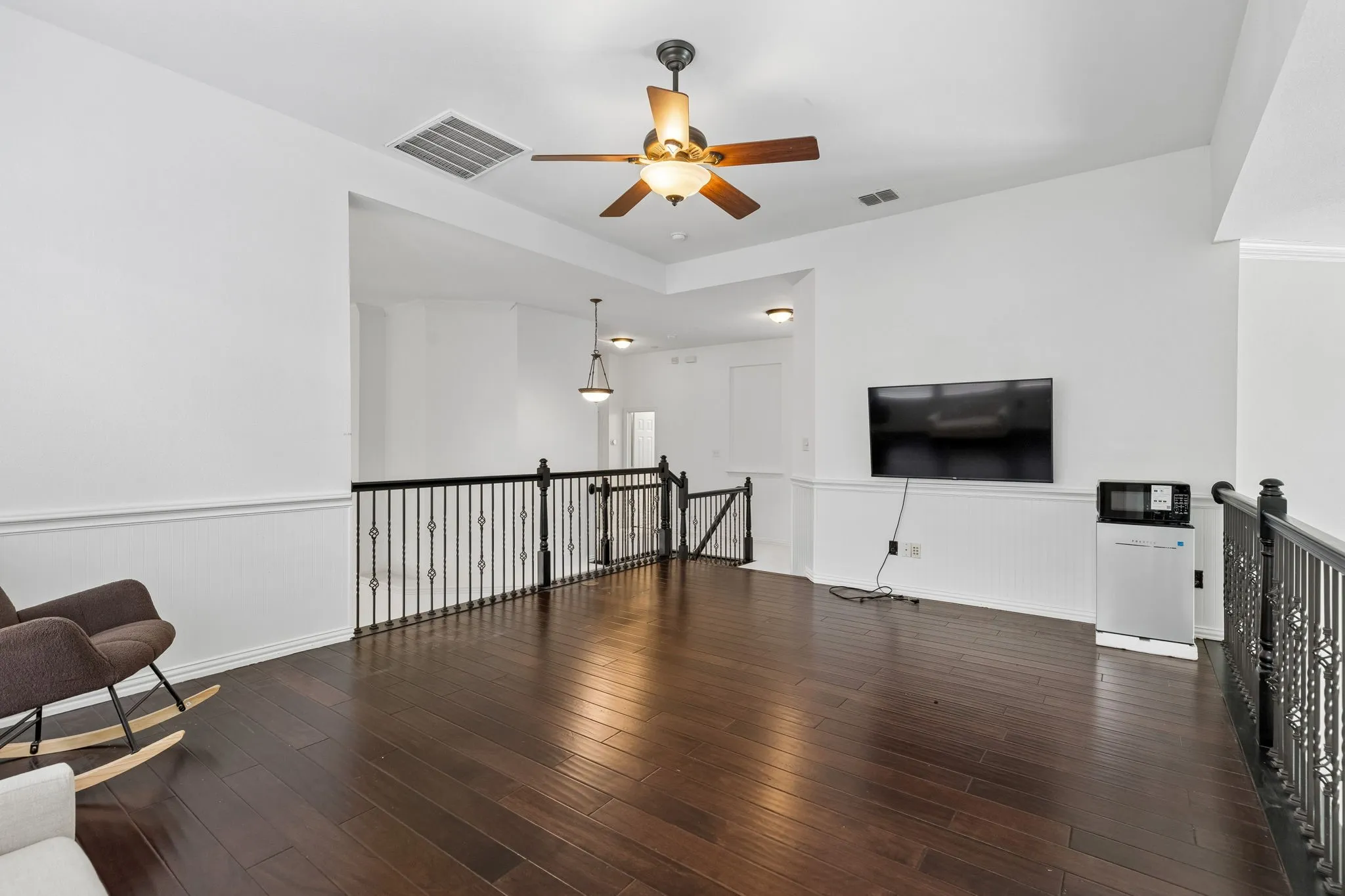 Single Family Residence For Rent in Collin County , 708 Brookwater Drive, Mc Kinney, Texas 75071, 5 Bedroom, 4 Bathroom, 2 Garage spaces, 3,016 Sqft, built in 2003, mls#21397756, Real Estate Agent in Mc Kinney, Homes For Rent in Collin county, Homes For Rent in Mc Kinney, Realtor in Mc Kinney Texas, Real Estate Brokerage Independent Realty Texas, Luminita Cordes Realtor