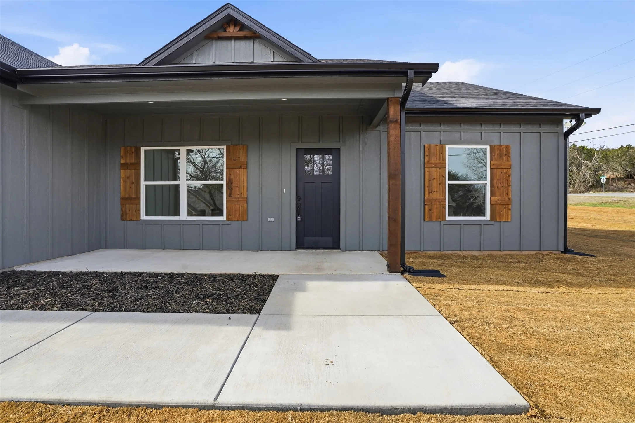 Single Family Residence For Sale in Hood County , 4300 Lucero Drive, Granbury, Texas 76048, 3 Bedroom, 2 Bathroom, 2 Garage spaces, 1,760 Sqft, built in 2025, mls#21397778, Real Estate Agent in Granbury, Homes For Sale in Hood county, Homes For Sale in Granbury, Realtor in Granbury Texas, Real Estate Brokerage Independent Realty Texas, Luminita Cordes Realtor