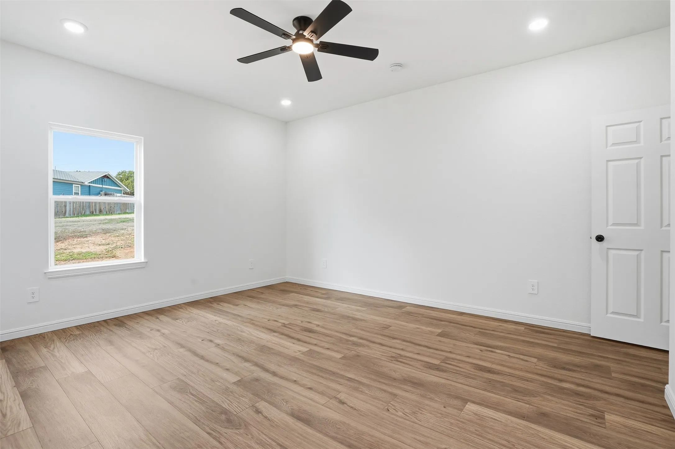 Single Family Residence For Sale in Hood County , 4300 Lucero Drive, Granbury, Texas 76048, 3 Bedroom, 2 Bathroom, 2 Garage spaces, 1,760 Sqft, built in 2025, mls#21397778, Real Estate Agent in Granbury, Homes For Sale in Hood county, Homes For Sale in Granbury, Realtor in Granbury Texas, Real Estate Brokerage Independent Realty Texas, Luminita Cordes Realtor