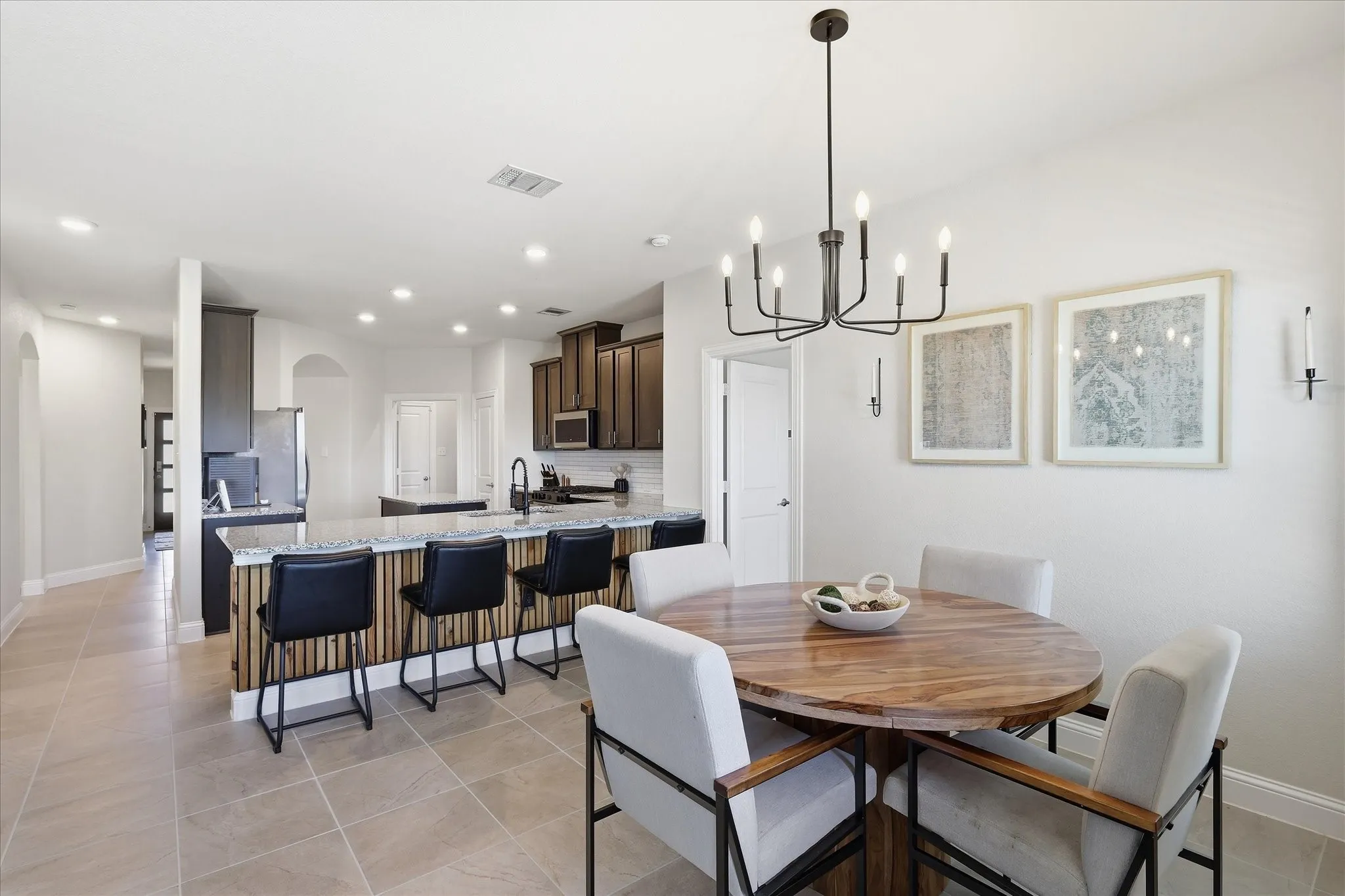 Single Family Residence For Sale in Denton County , 2804 Ainsworth Road, Aubrey, Texas 76227, 3 Bedroom, 2 Bathroom, 2 Garage spaces, 1,882 Sqft, built in 2019, mls#21397804, Real Estate Agent in Aubrey, Homes For Sale in Denton county, Homes For Sale in Aubrey, Realtor in Aubrey Texas, Real Estate Brokerage Independent Realty Texas, Luminita Cordes Realtor